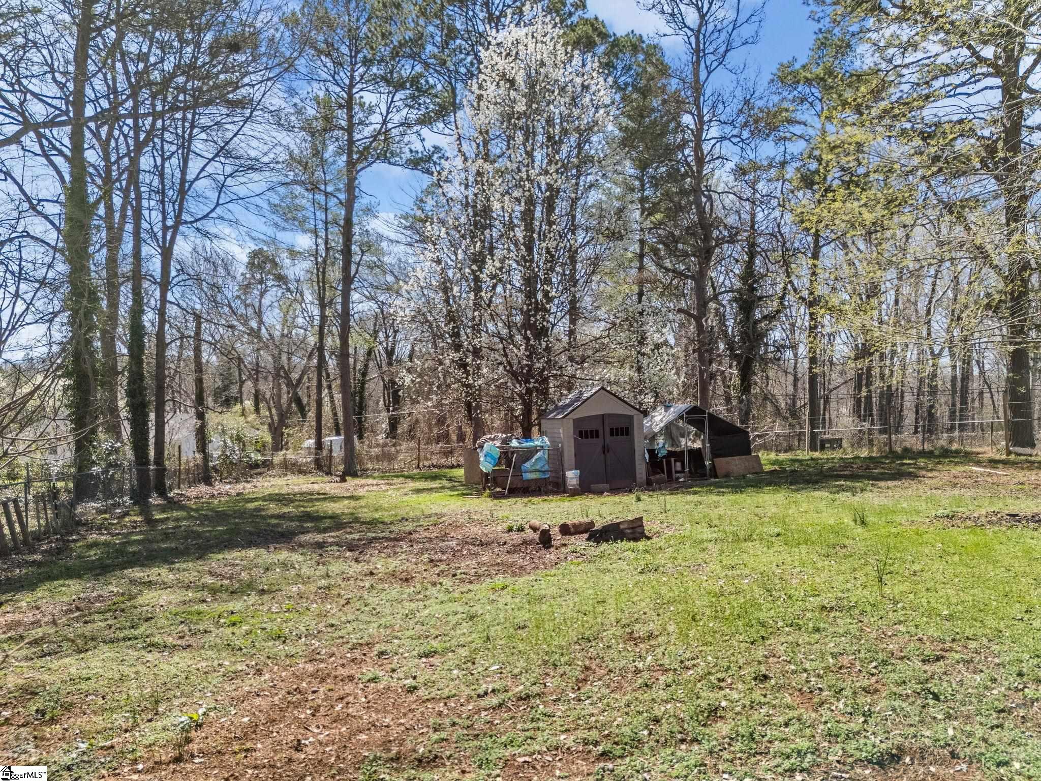 444 Summerland Drive Property Photo 16