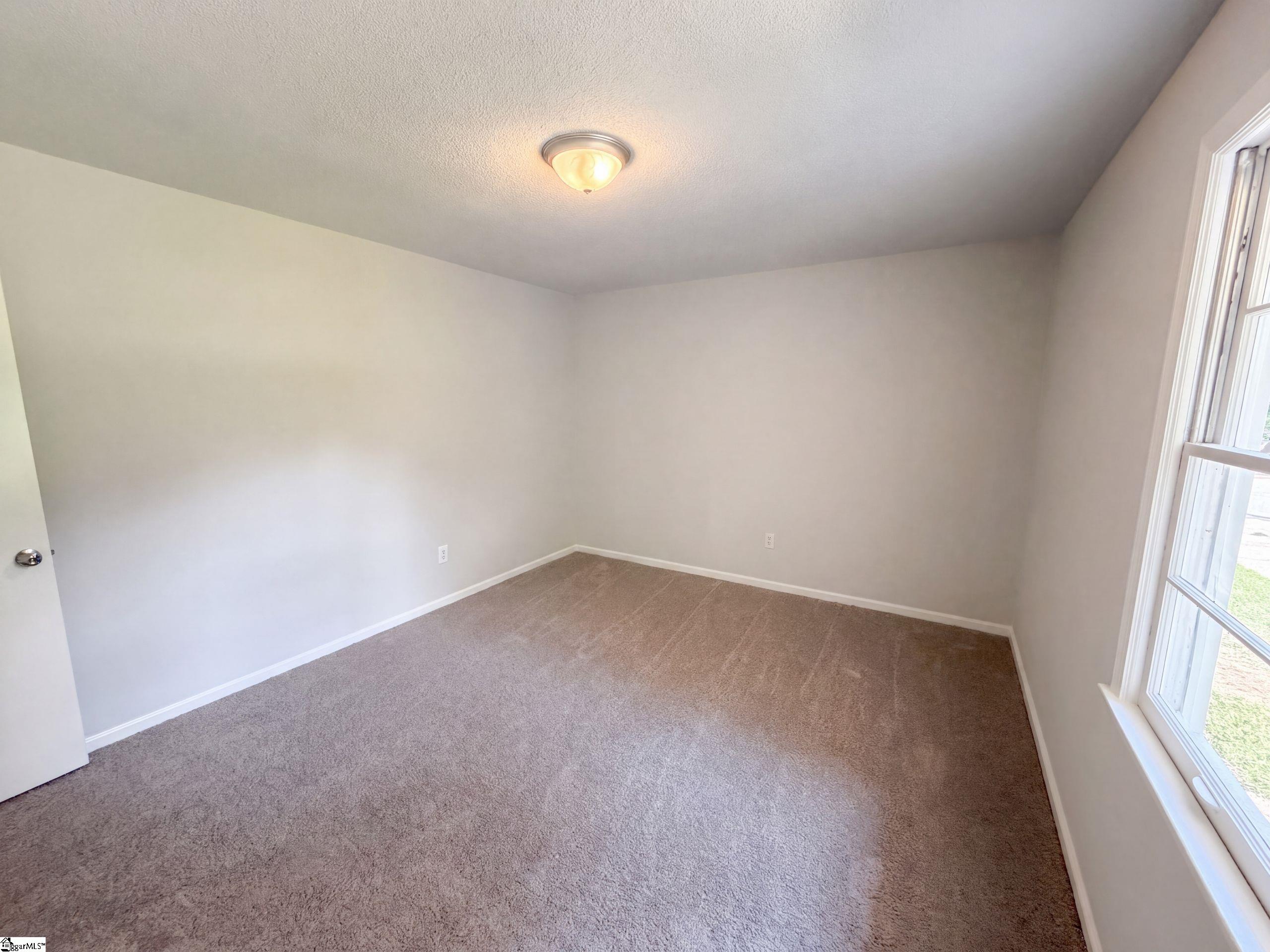 404 W Yellow Wood Drive Property Photo 14