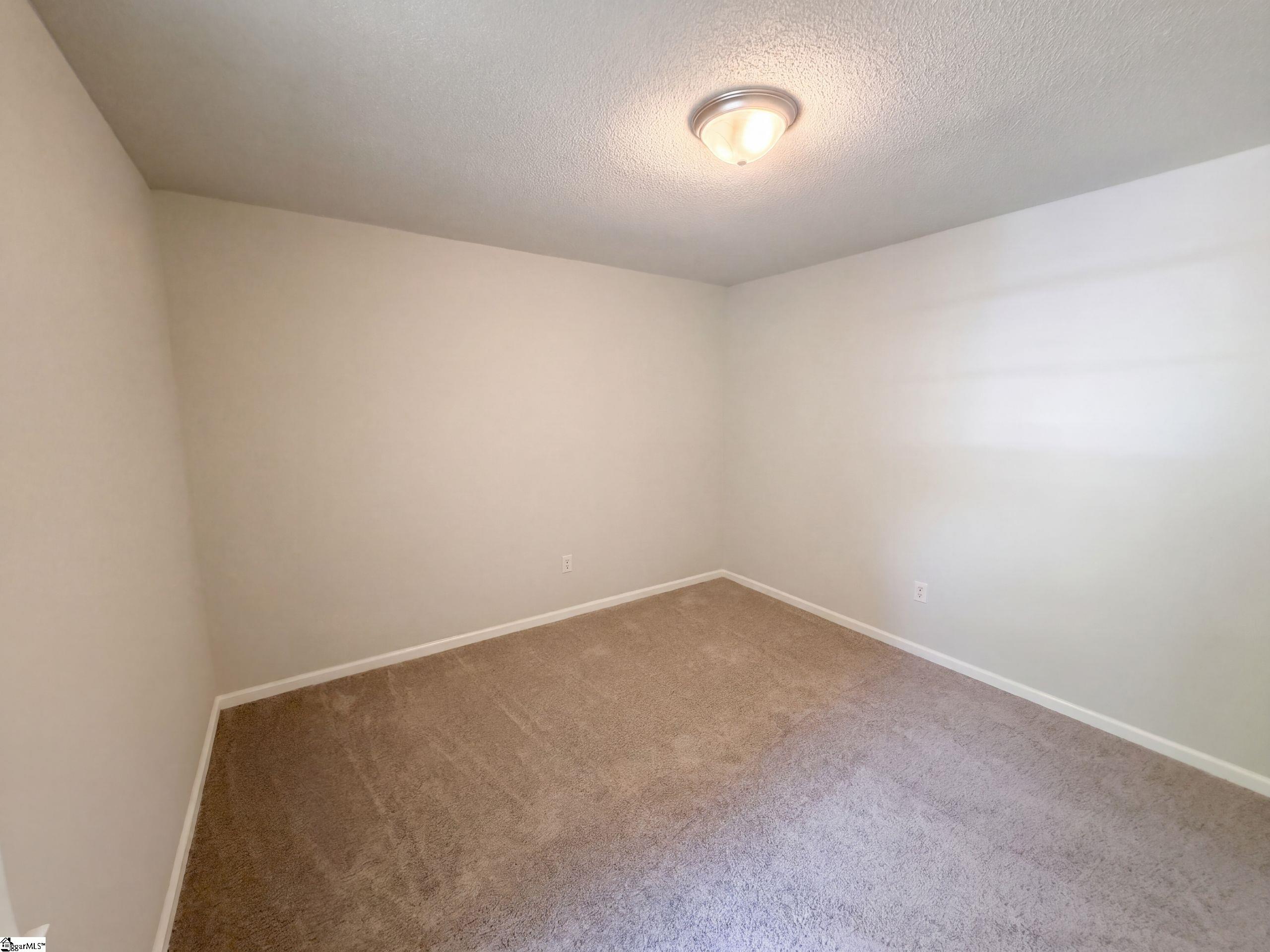 404 W Yellow Wood Drive Property Photo 18
