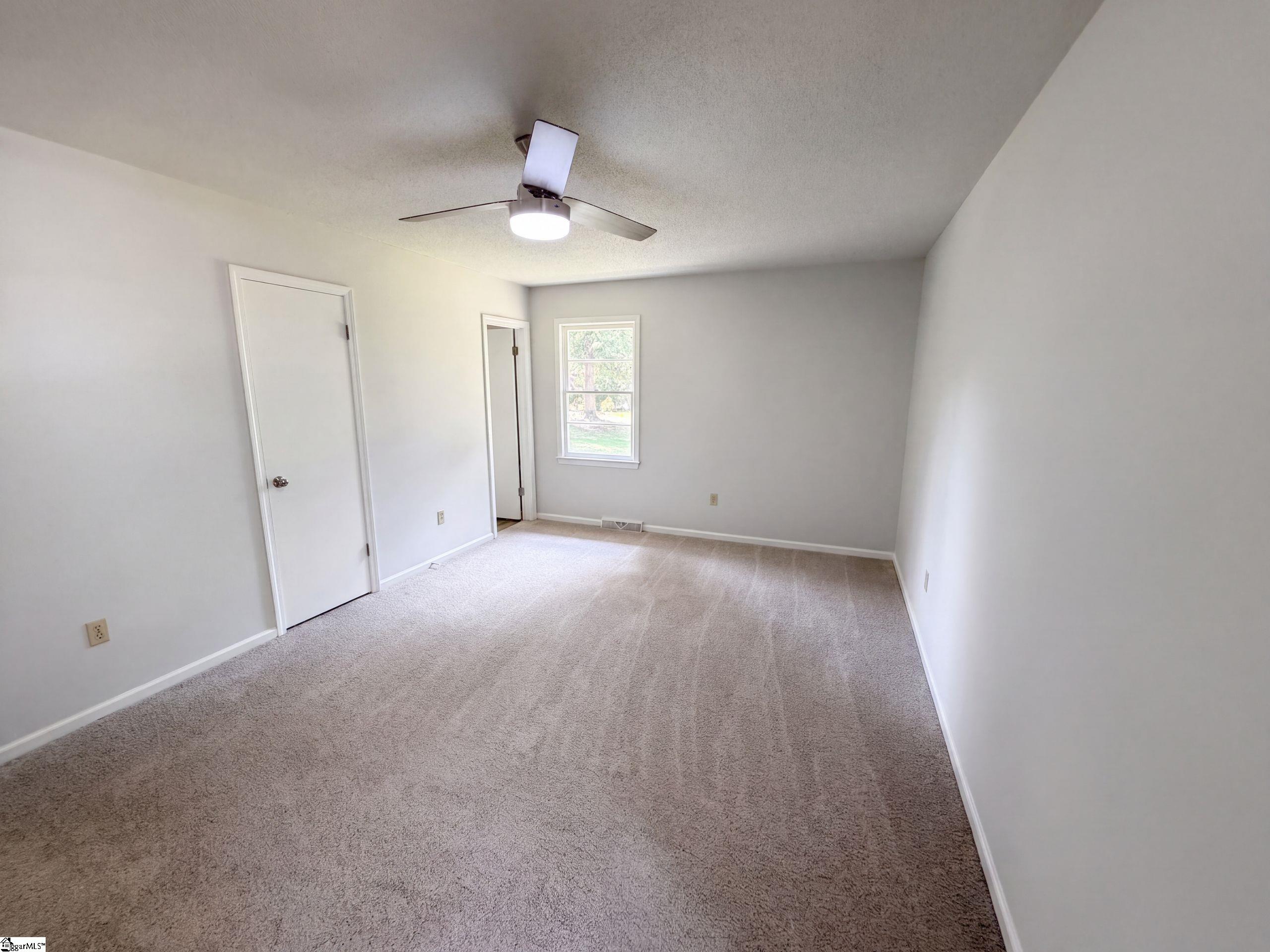 404 W Yellow Wood Drive Property Photo 19