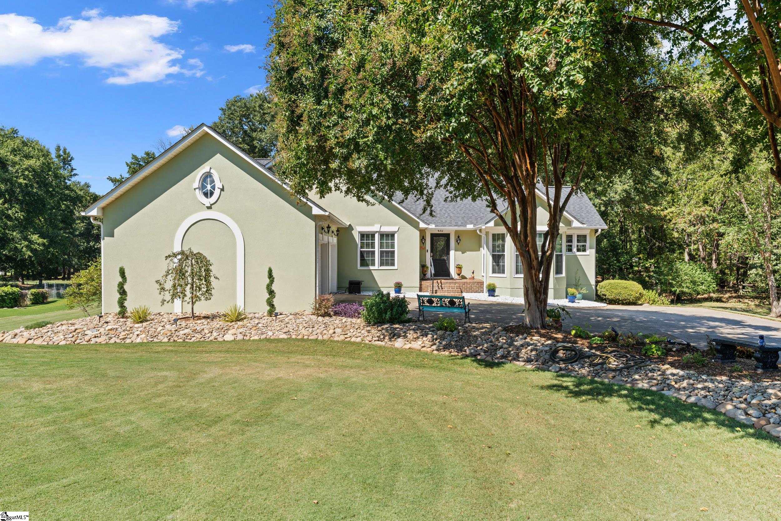 432 Thorn Meadow Lane Property Photo 4