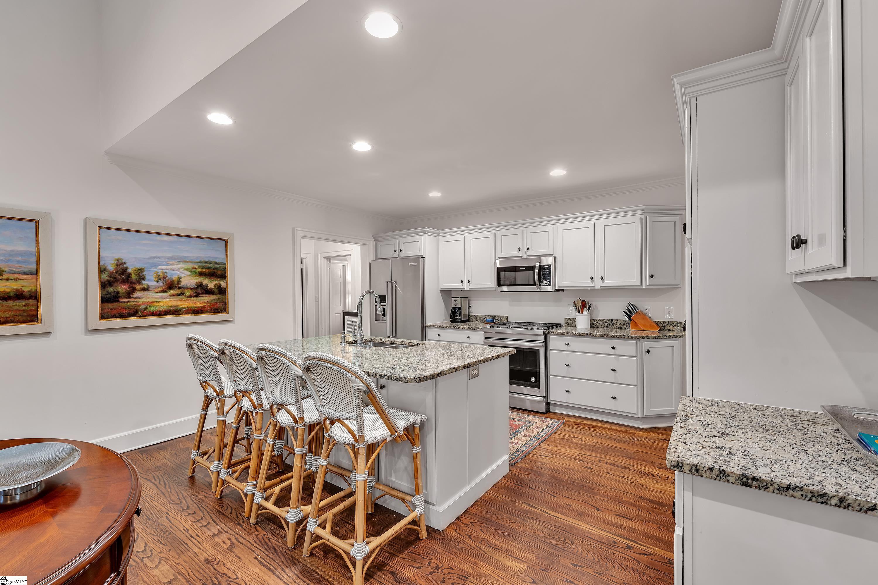 201 Brookwood Drive Property Photo 11