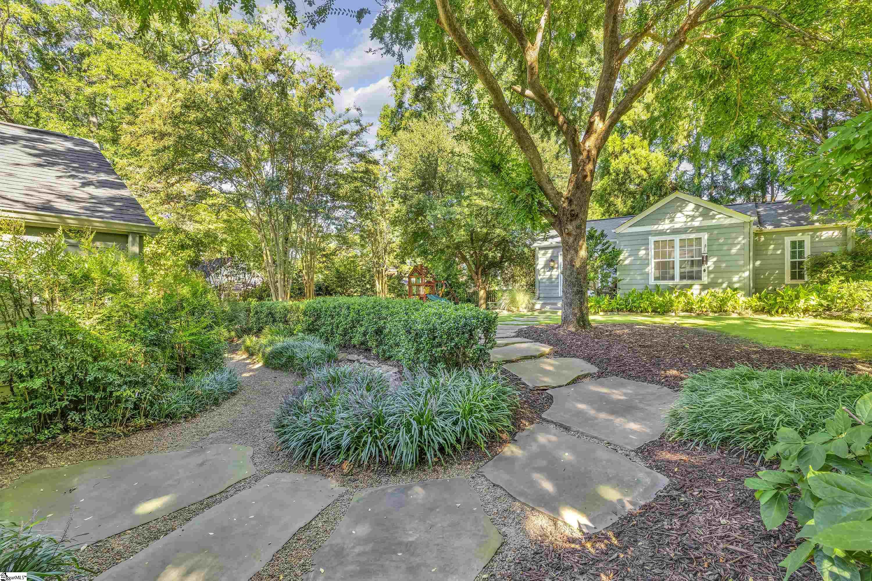 201 Brookwood Drive Property Photo 27