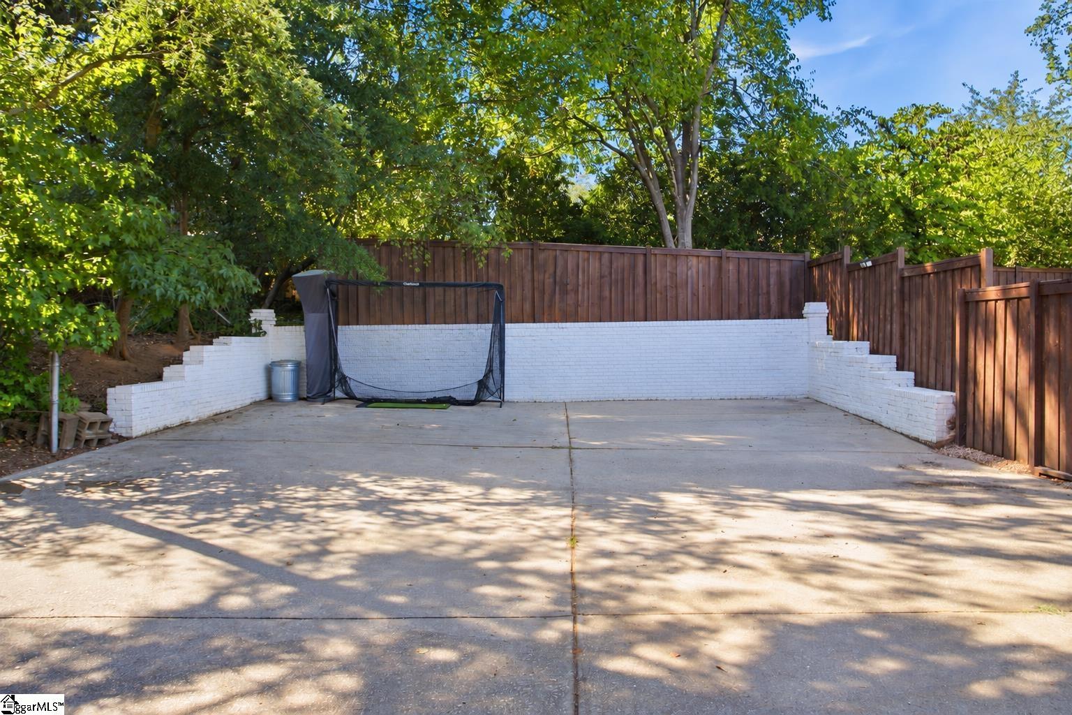 41 Dagenham Drive Property Photo 36