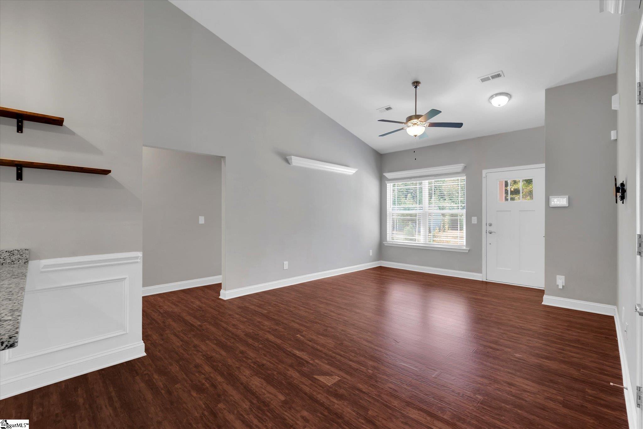 426 Wood Street Property Photo 8