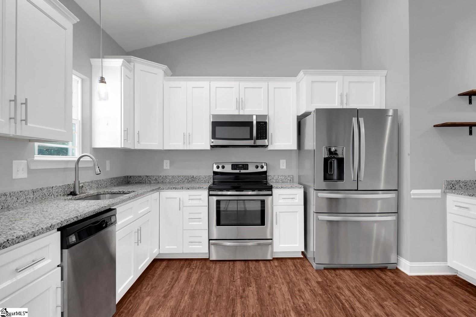 426 Wood Street Property Photo 10