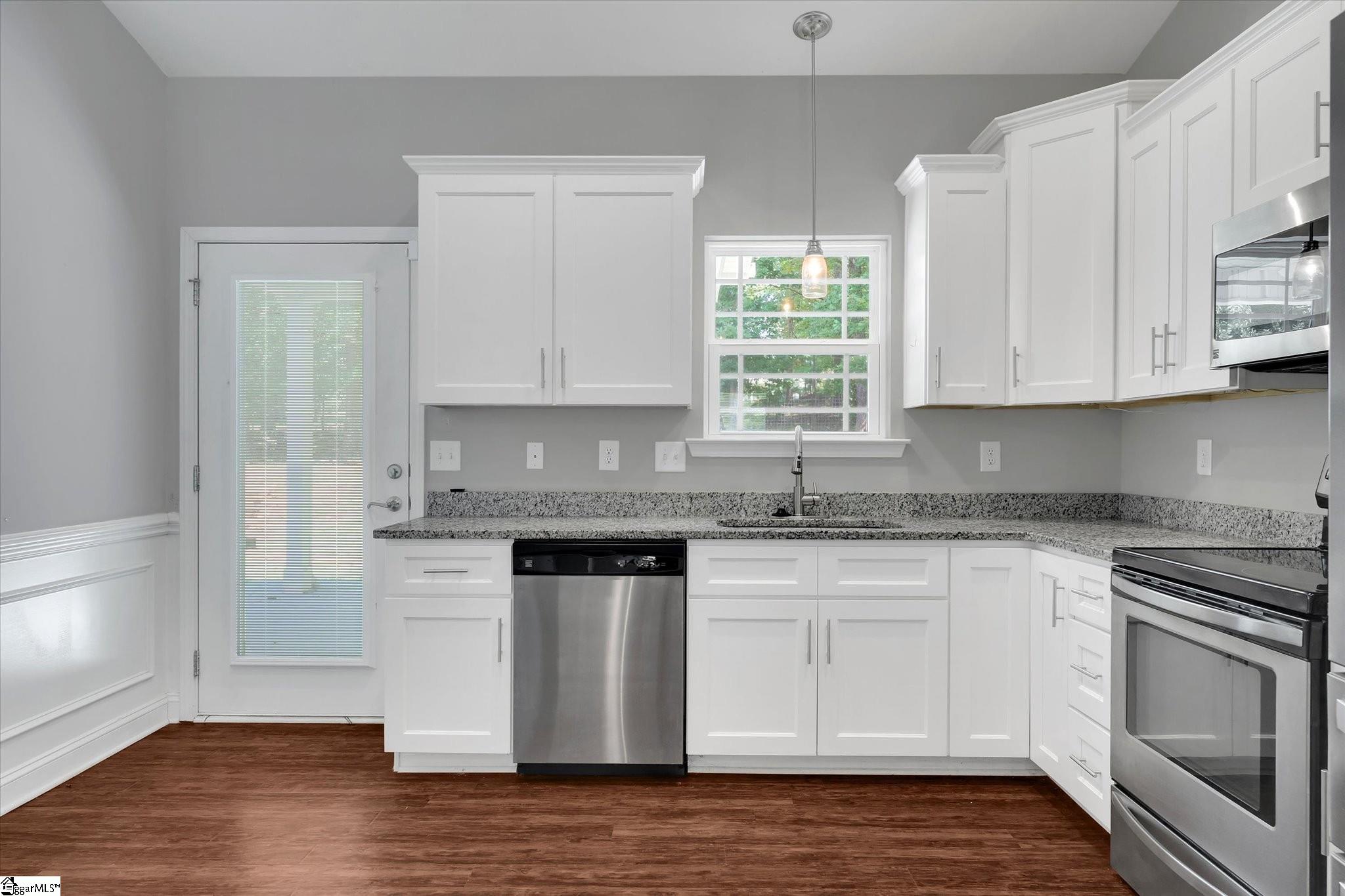 426 Wood Street Property Photo 13