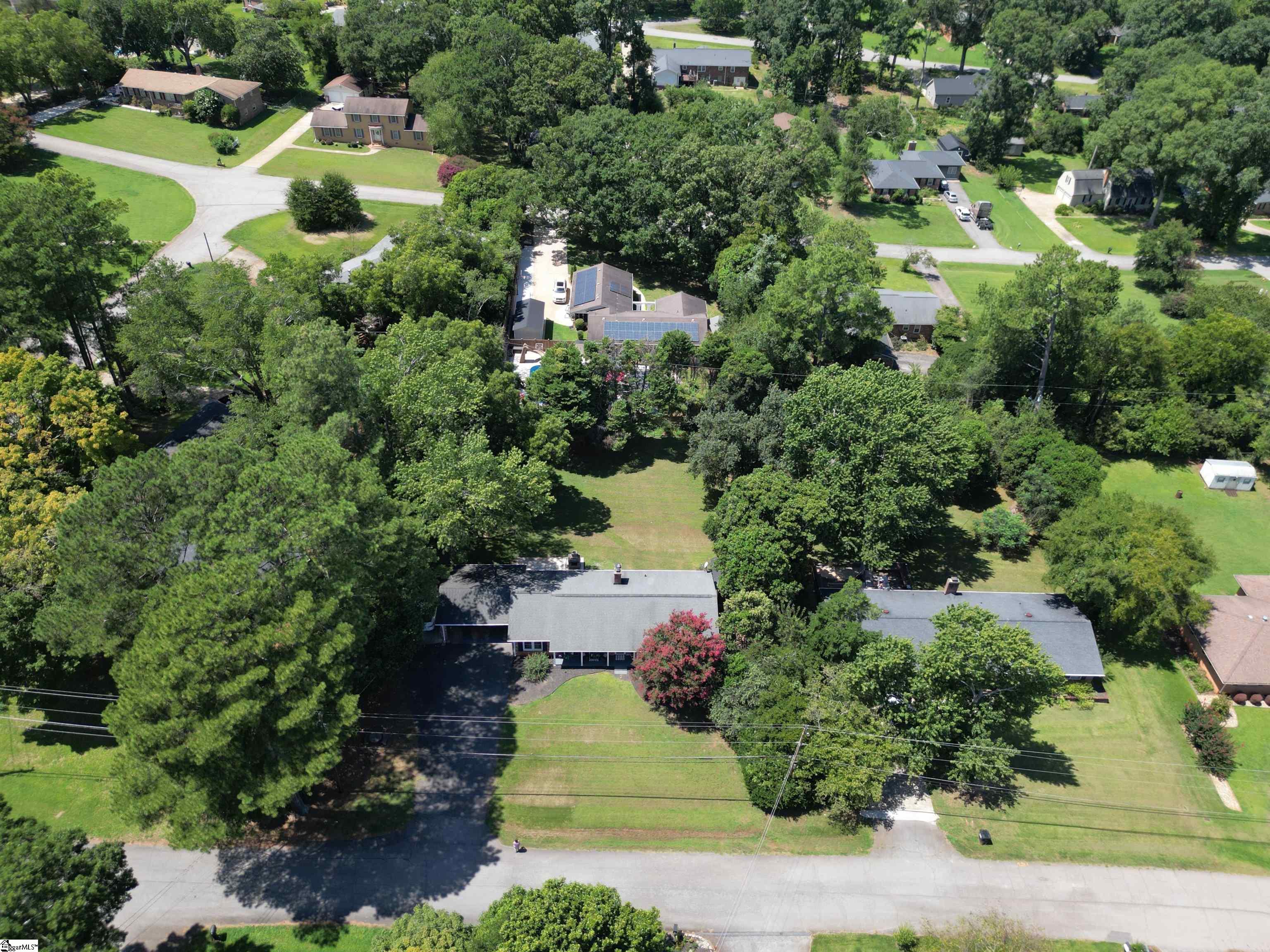 306 Woodfern Circle Property Photo 32