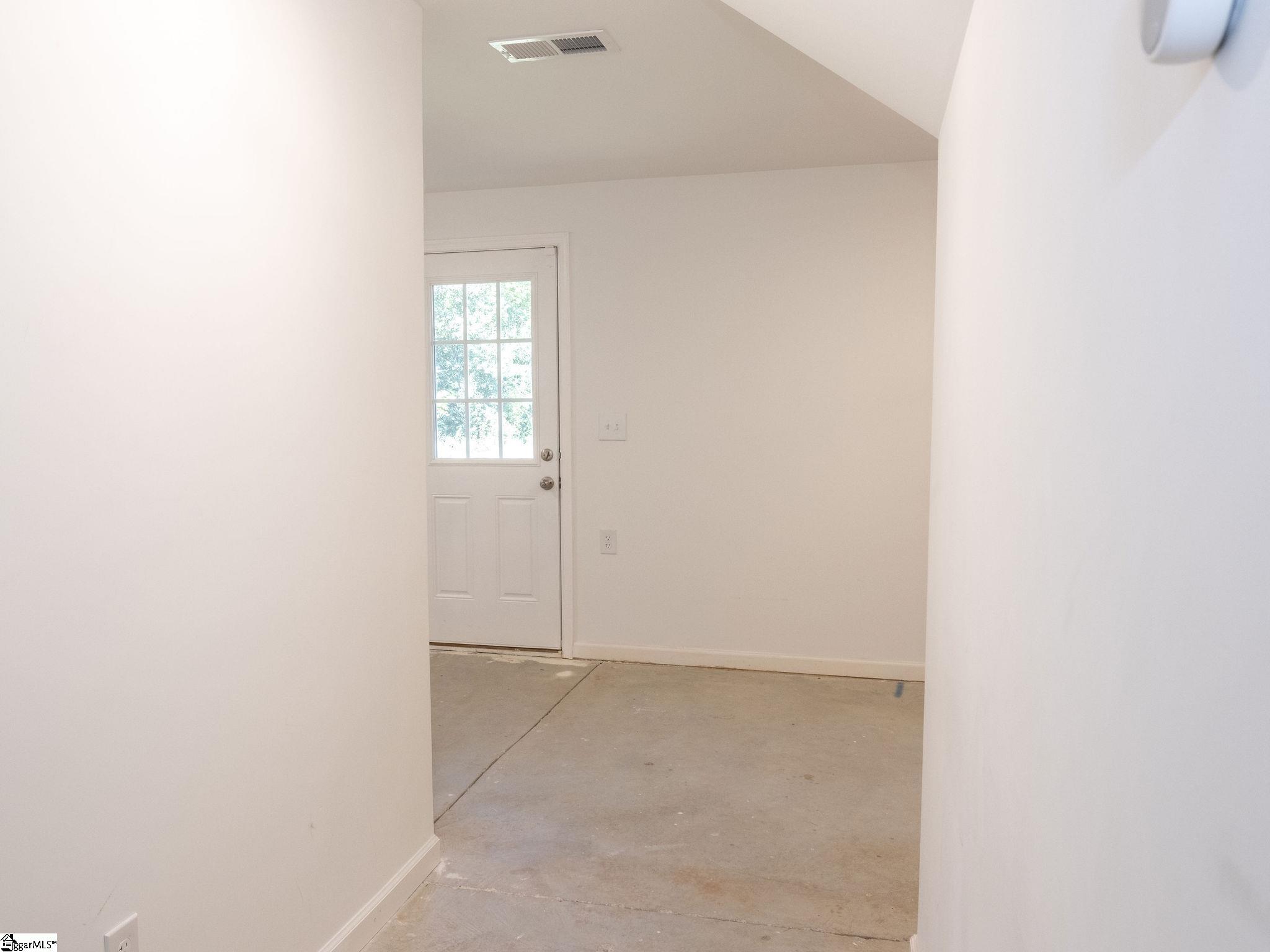 228 Maple Forge Trail Property Photo 6