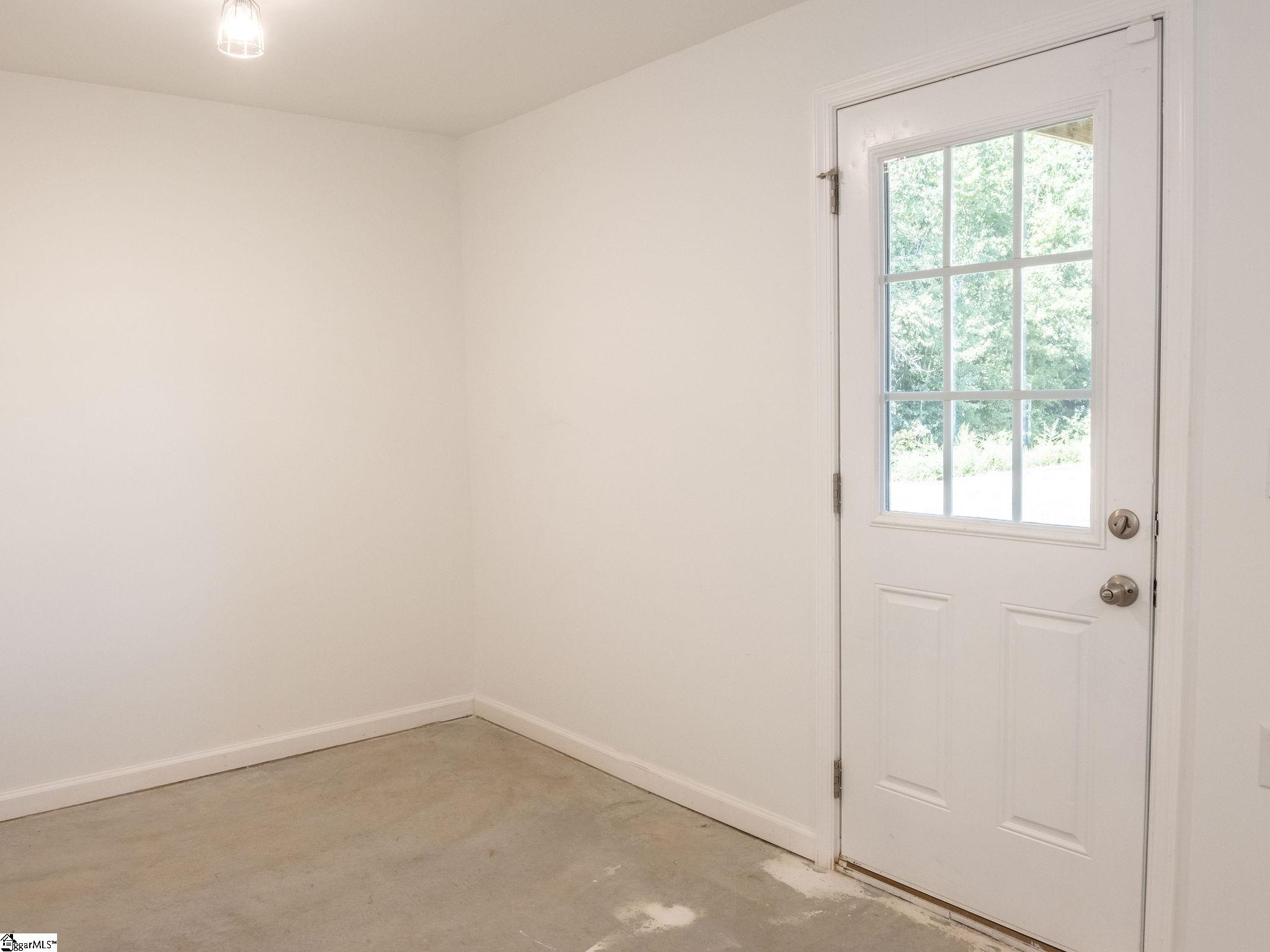 228 Maple Forge Trail Property Photo 7