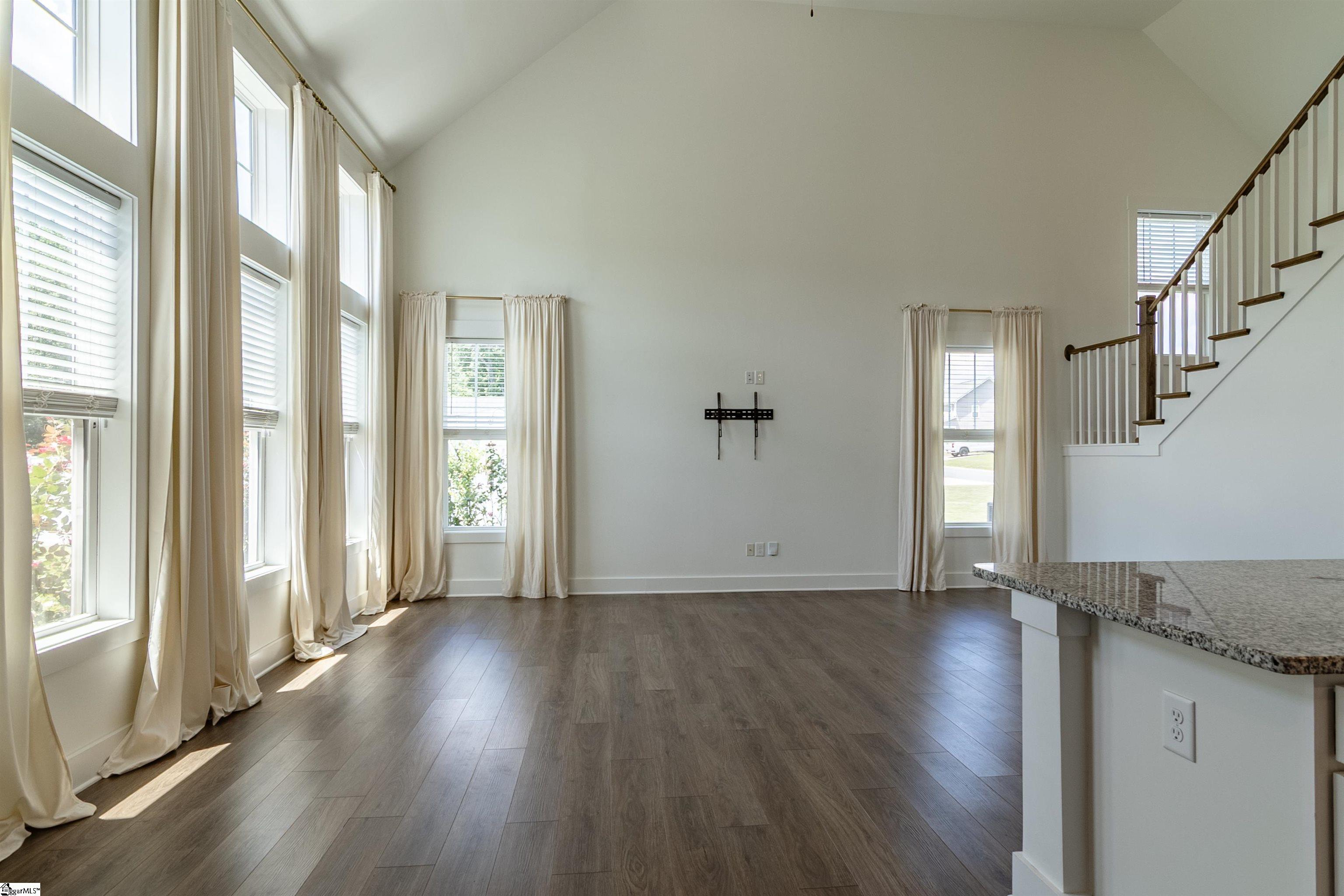 701 Oak Hill Lane Property Photo 18