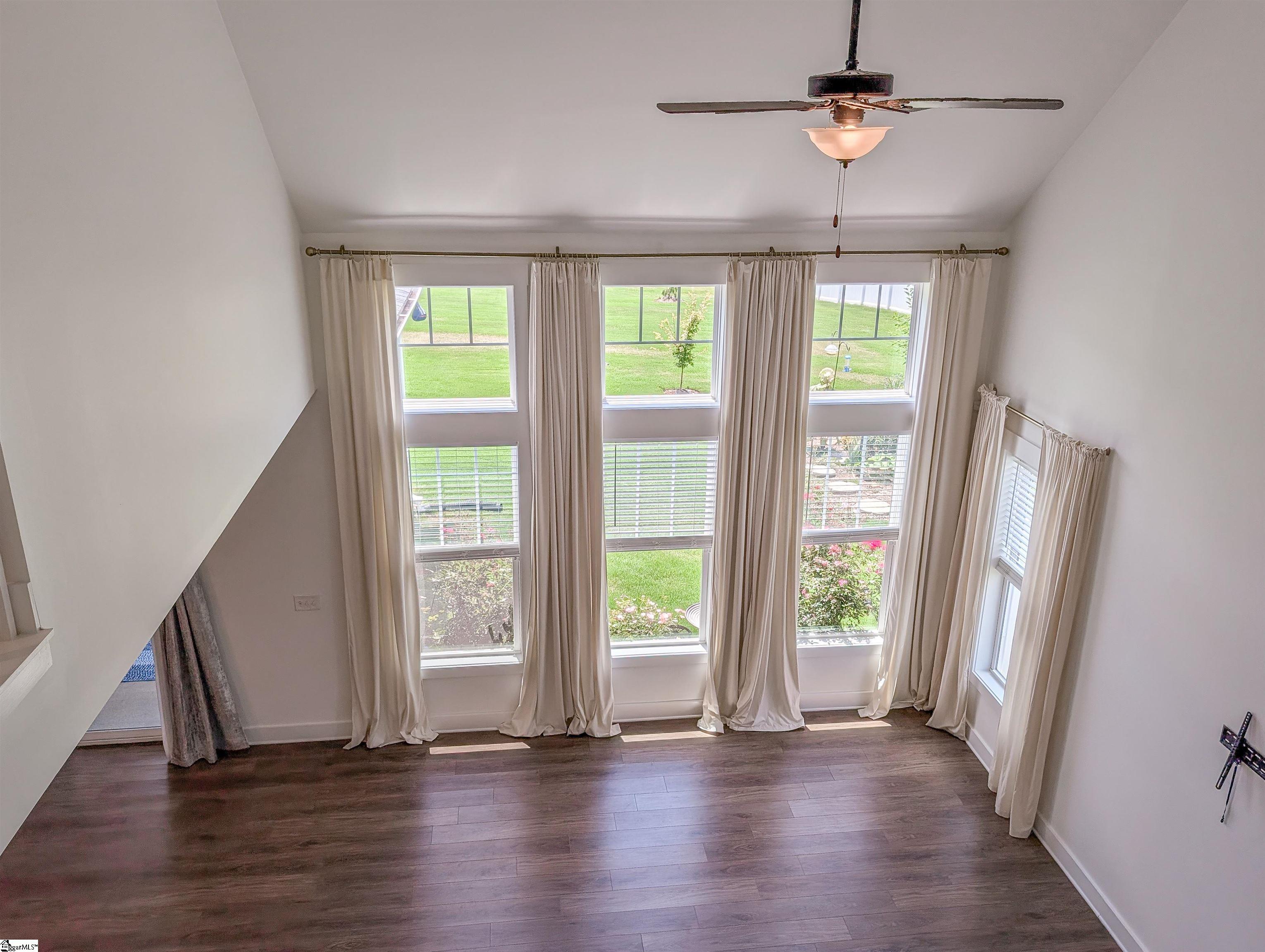 701 Oak Hill Lane Property Photo 37