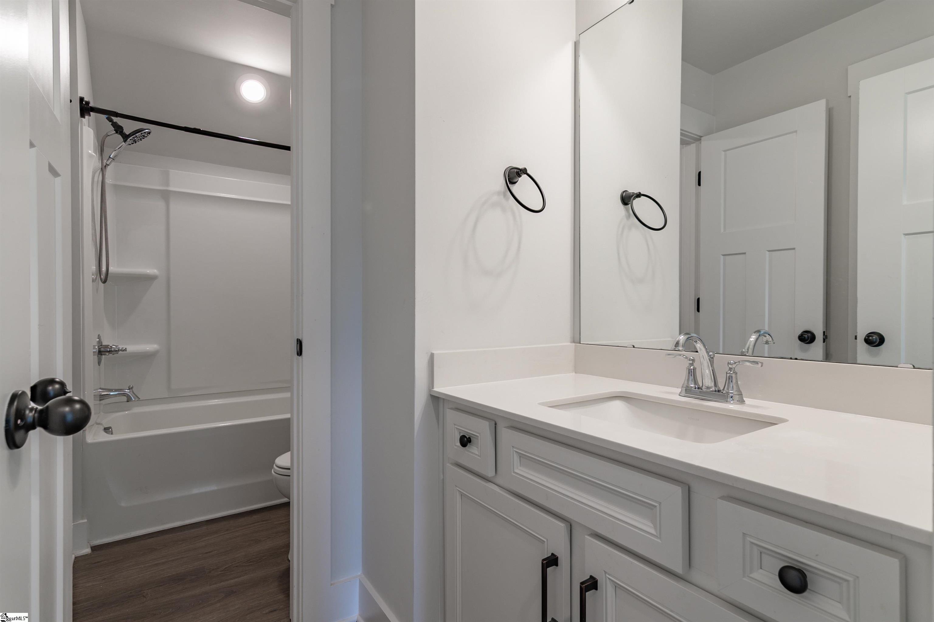 701 Oak Hill Lane Property Photo 41