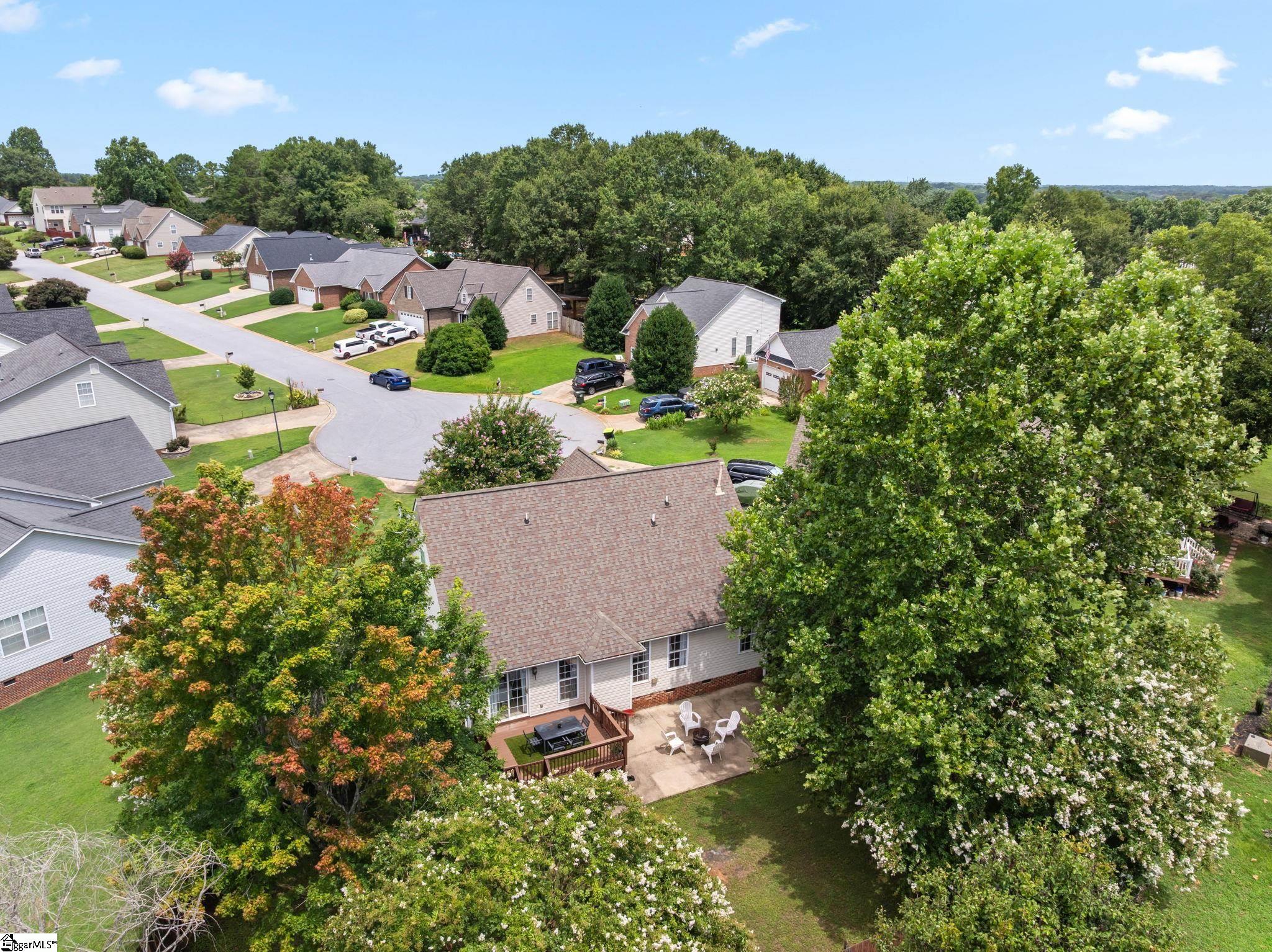 438 Chamber Lane Property Photo 4