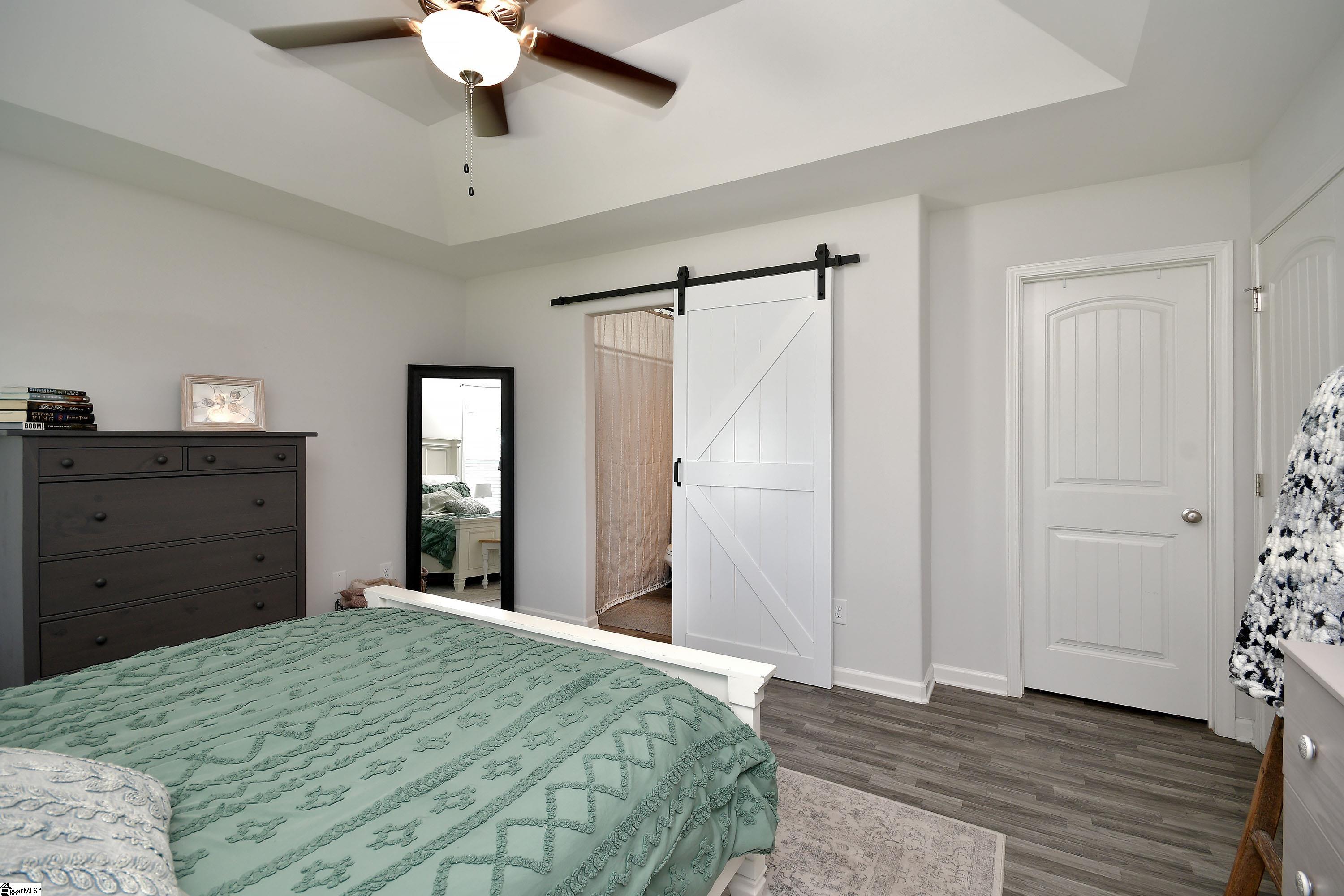 105 Royal Pine Way Property Photo 11