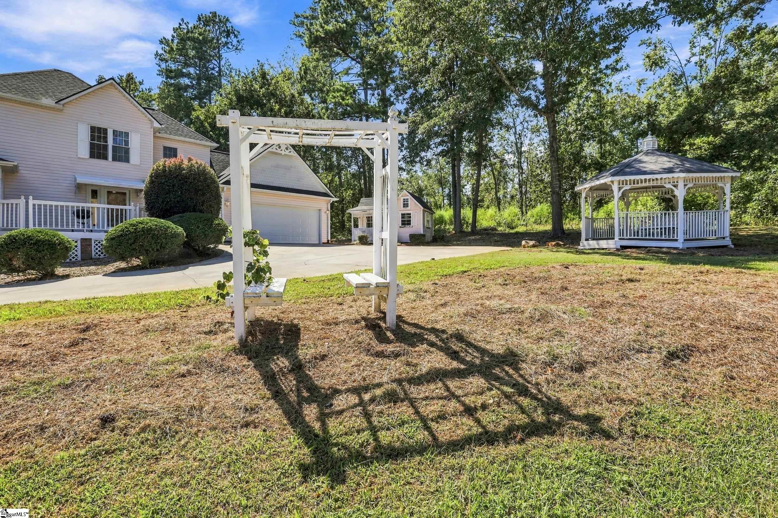 406 Stonewall Drive Property Photo 30
