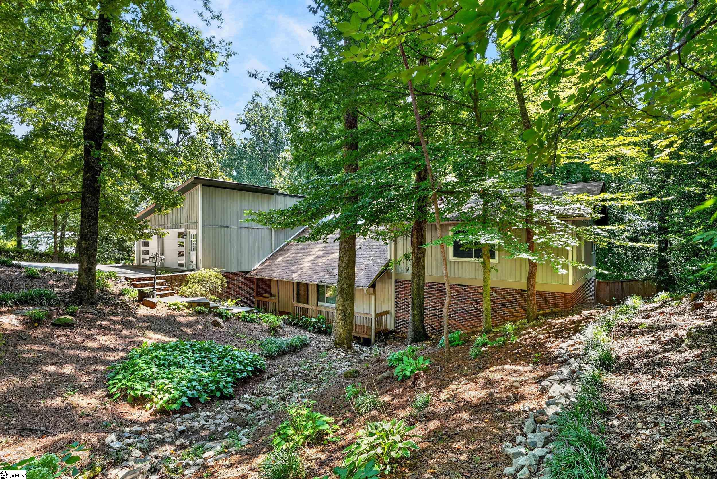 95 Brookwood Drive Property Photo 3
