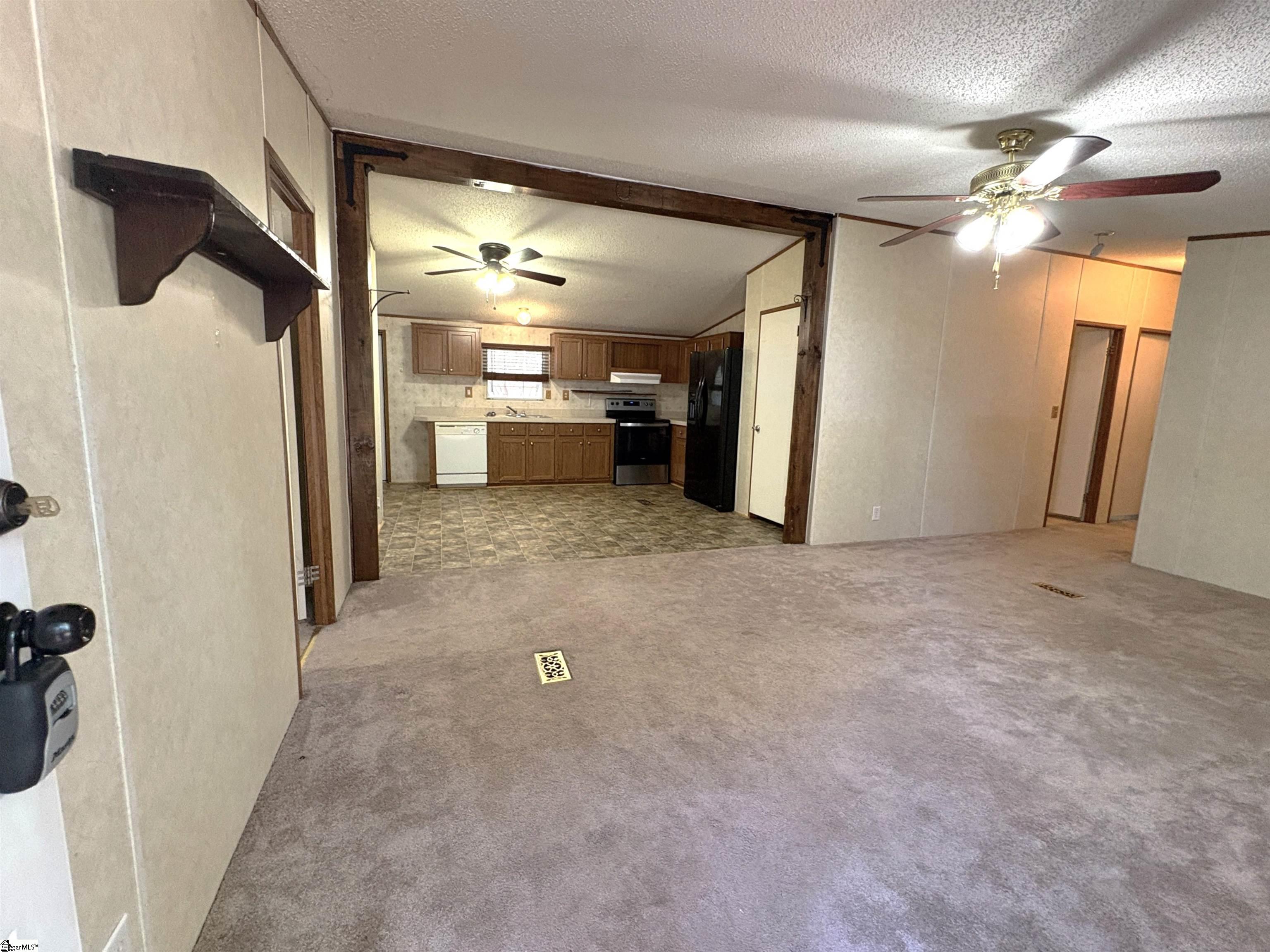 38 Raisinwood Drive Property Photo 4