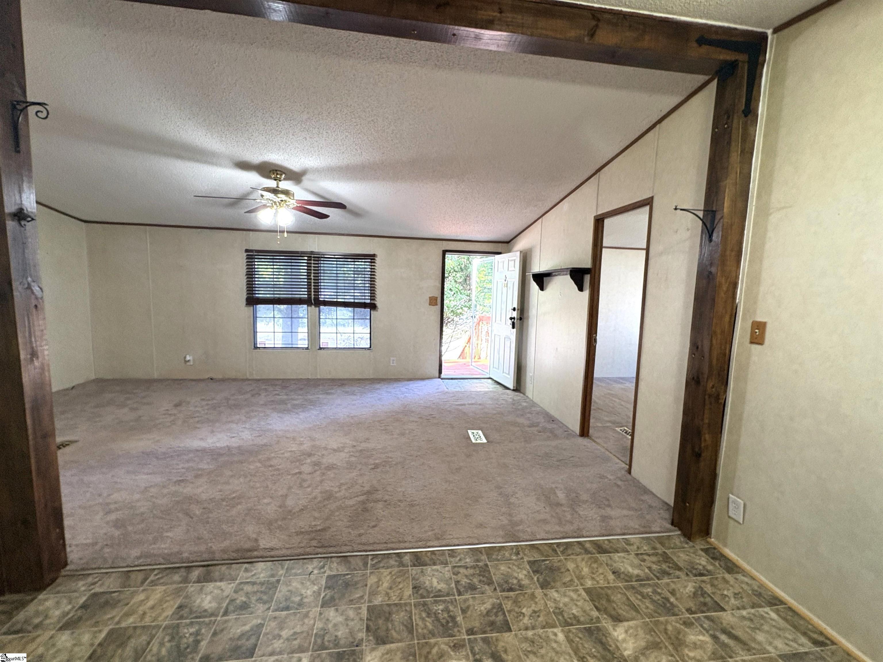 38 Raisinwood Drive Property Photo 9