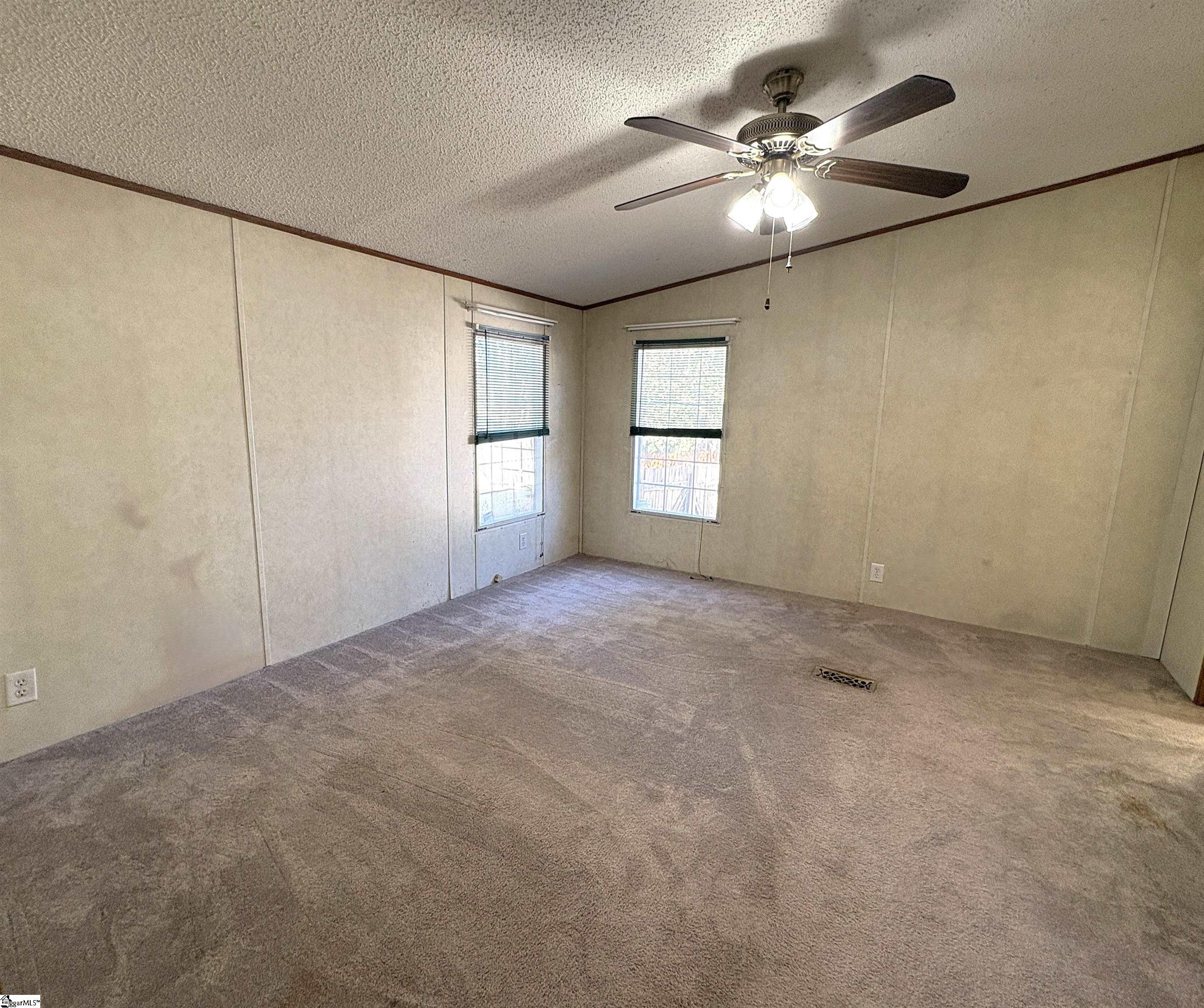 38 Raisinwood Drive Property Photo 13