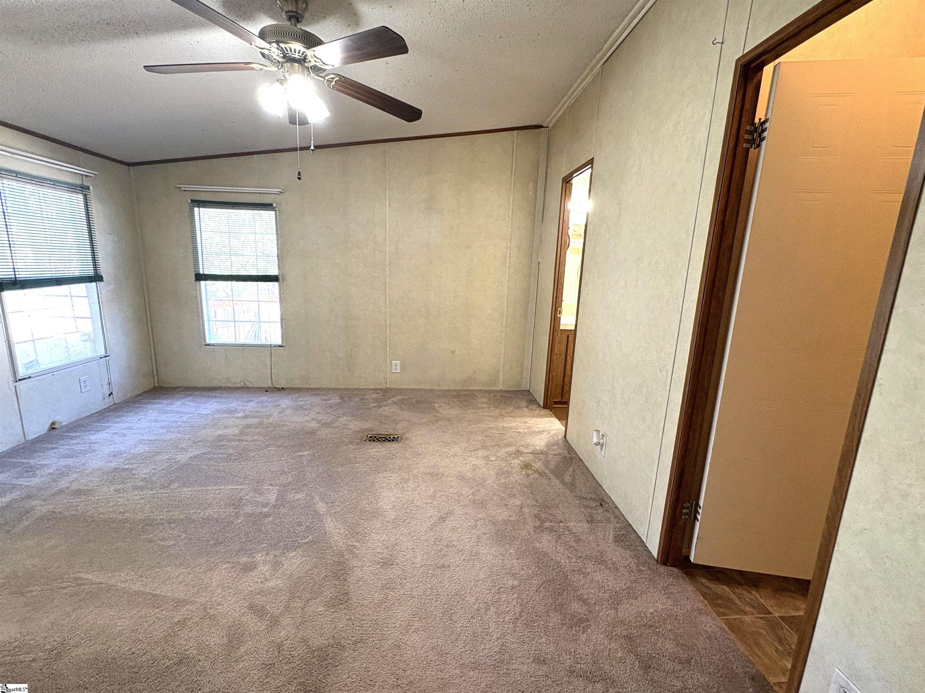 38 Raisinwood Drive Property Photo 14