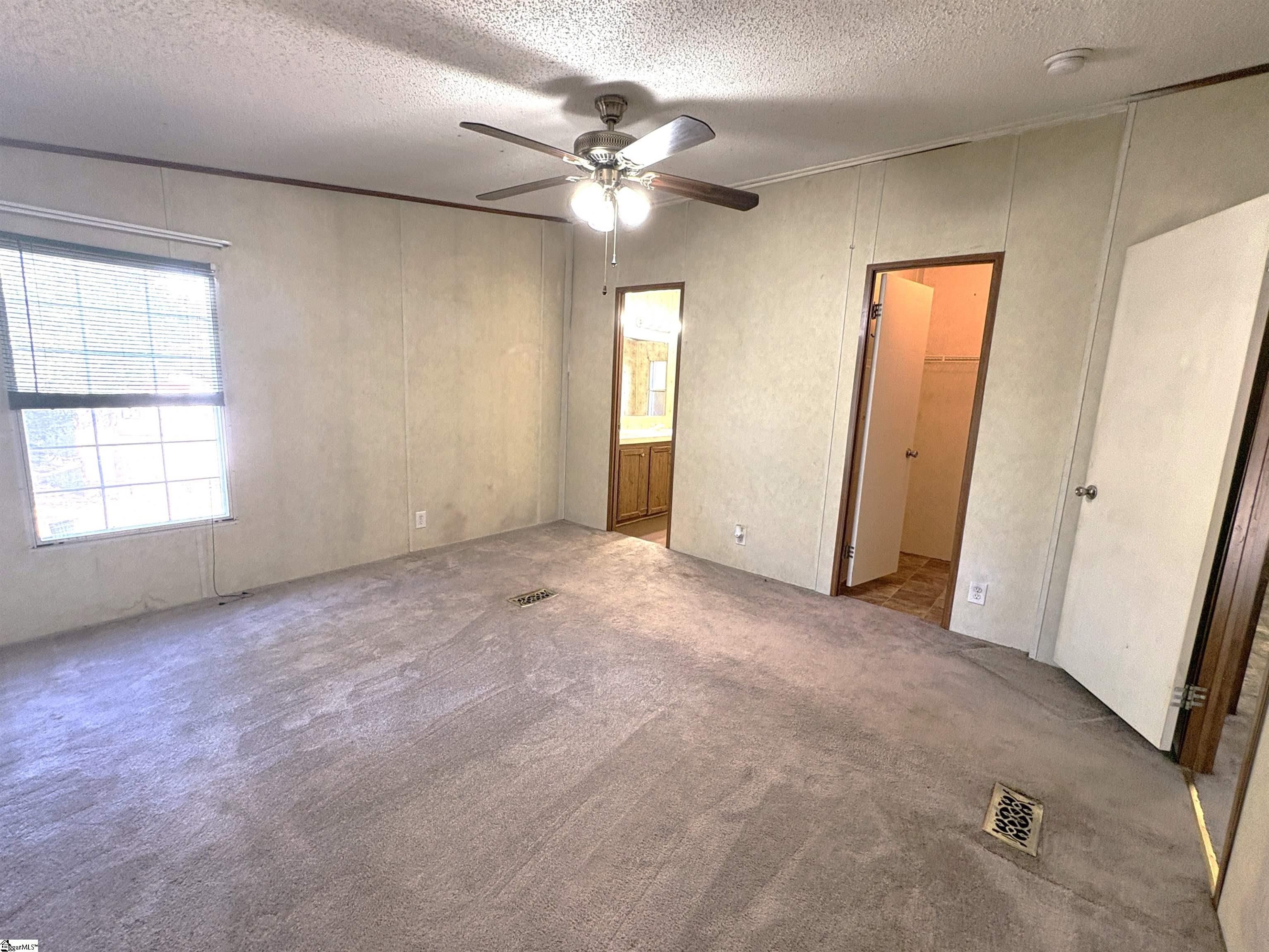 38 Raisinwood Drive Property Photo 15