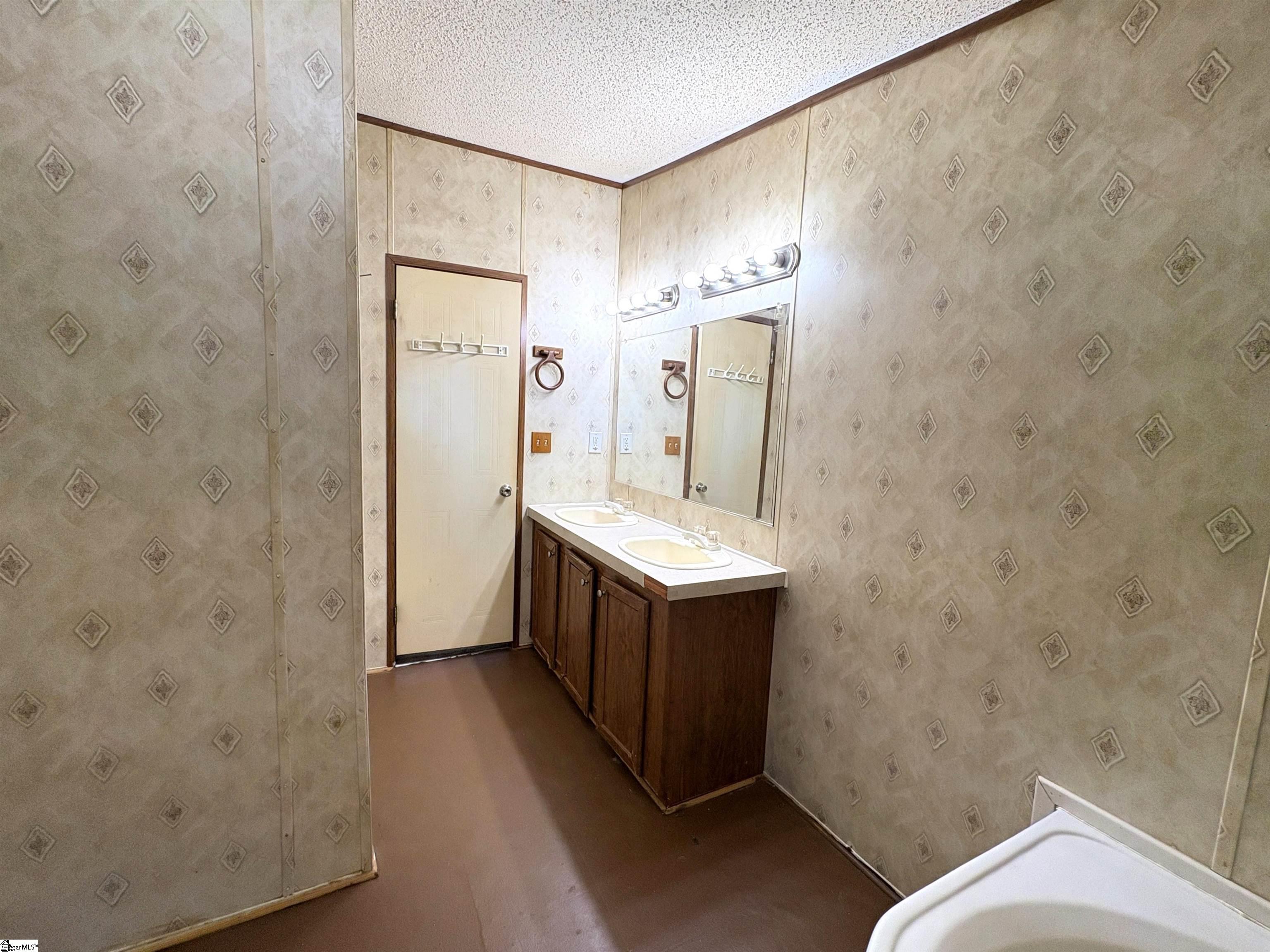 38 Raisinwood Drive Property Photo 22