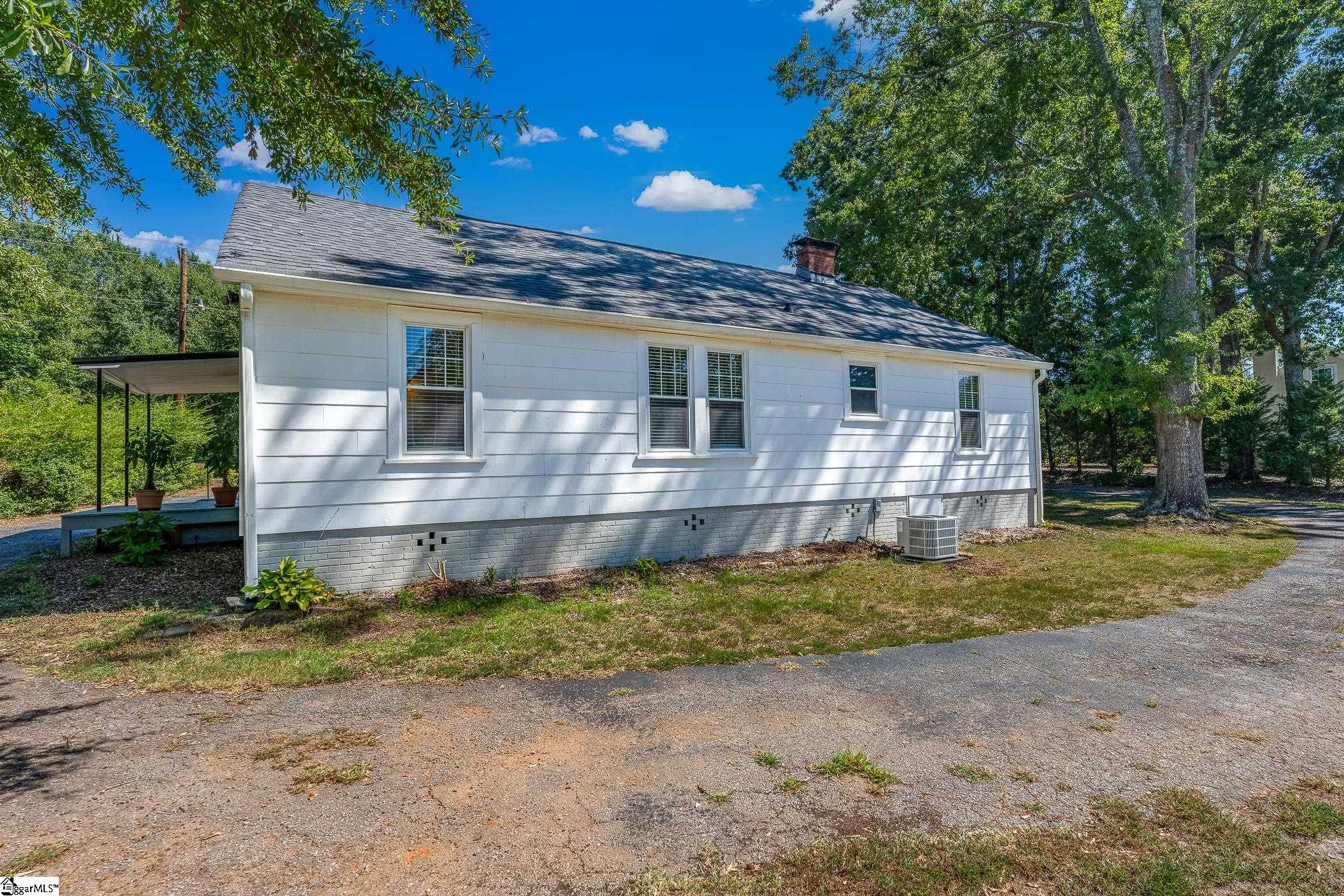 4405 Old Buncombe Road Property Photo 31