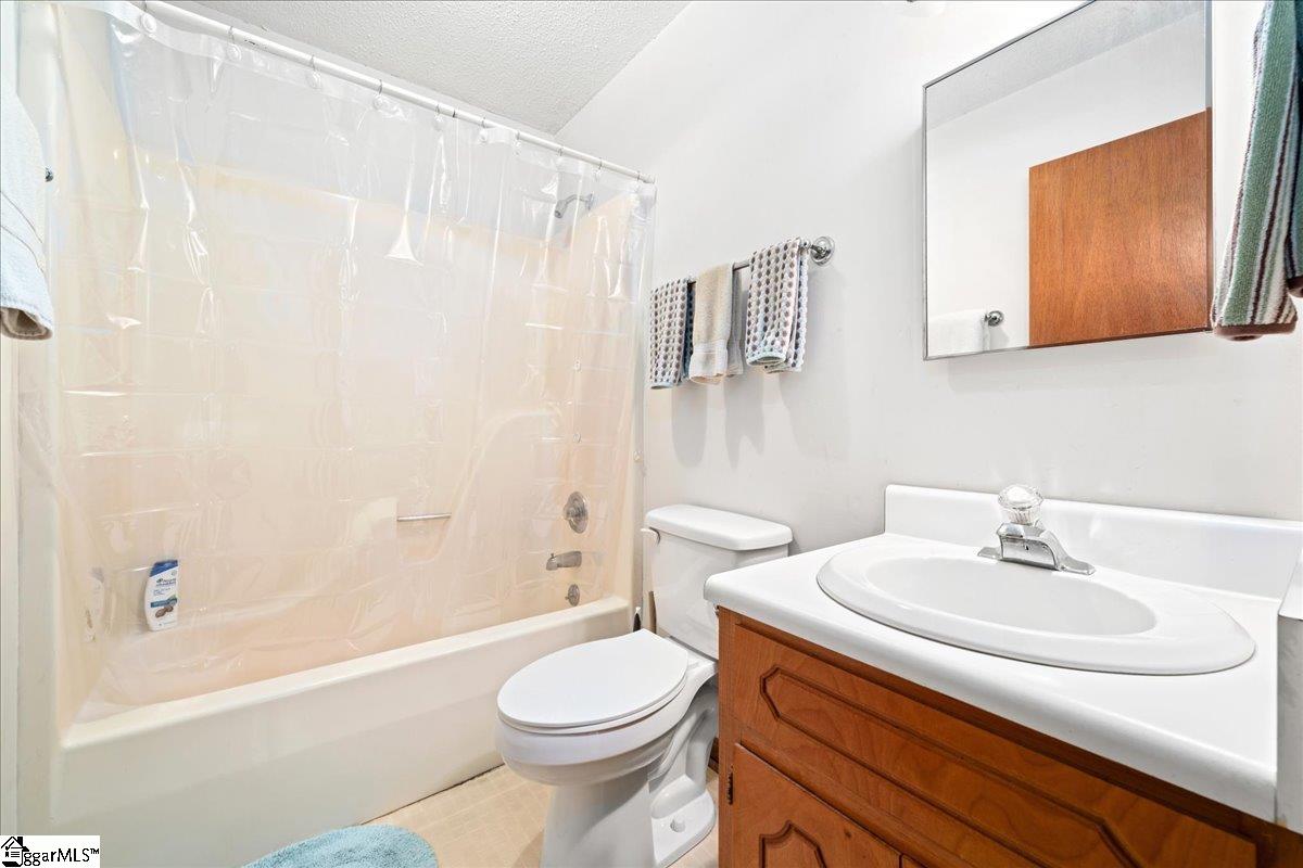 8 Cross Street Property Photo 16