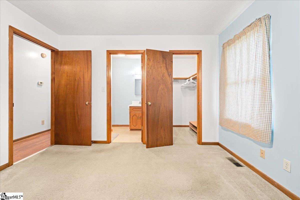 8 Cross Street Property Photo 21