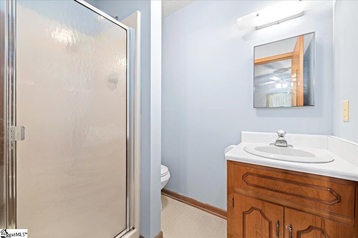 8 Cross Street Property Photo 22