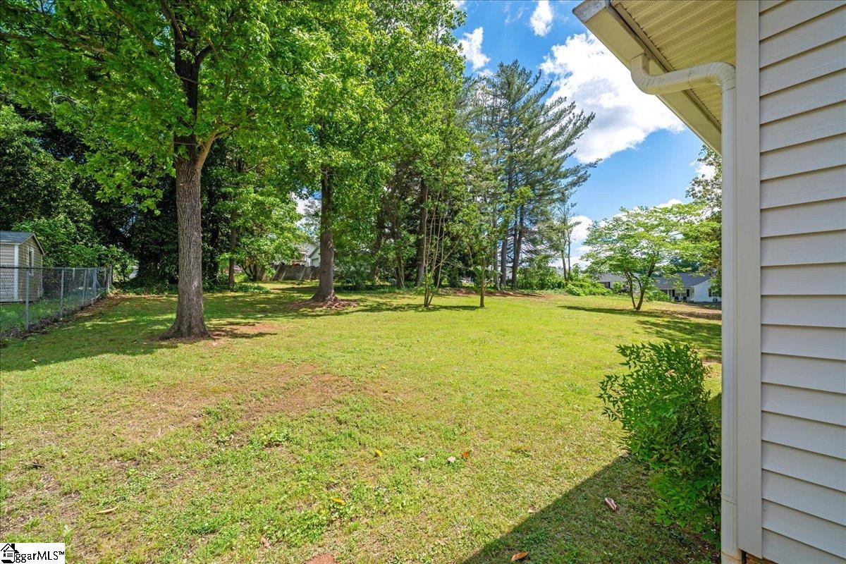 8 Cross Street Property Photo 24