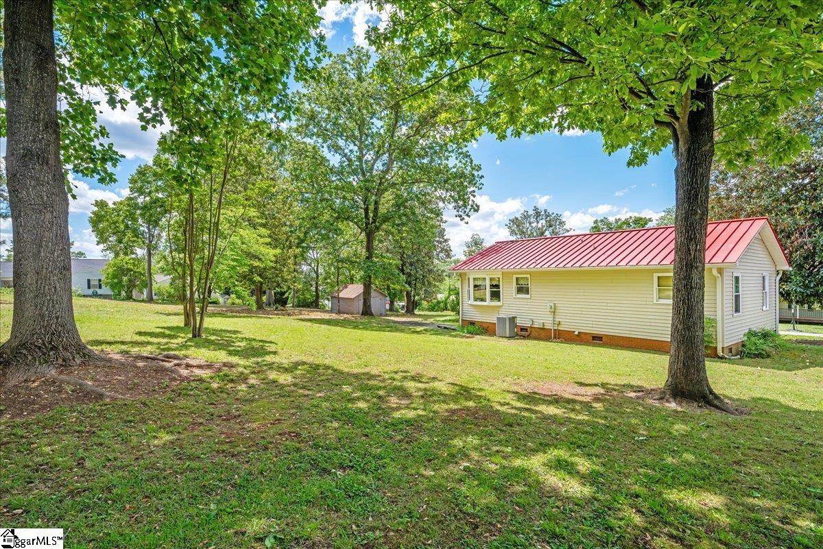 8 Cross Street Property Photo 26