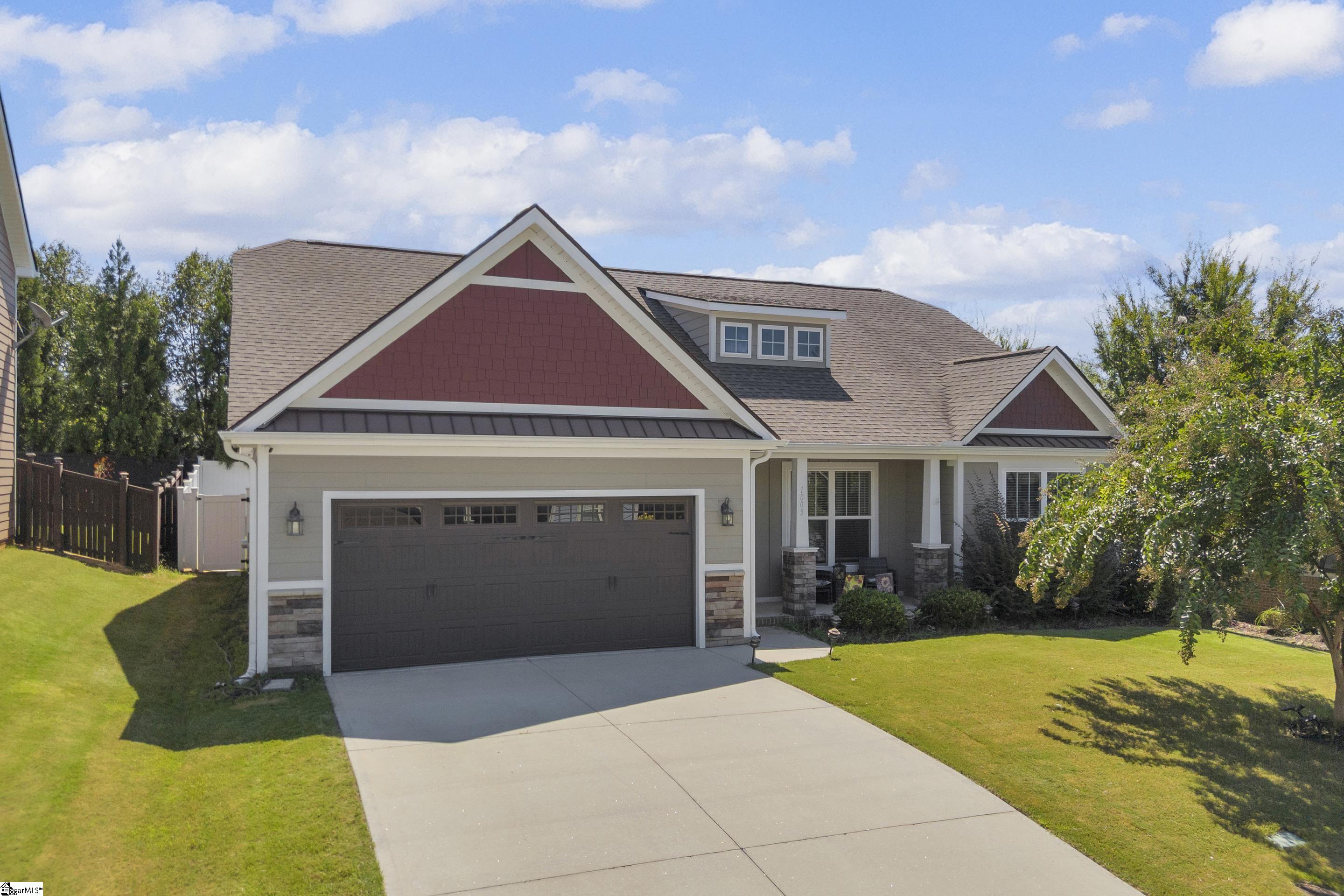 1005 Anglian Place Property Photo 1