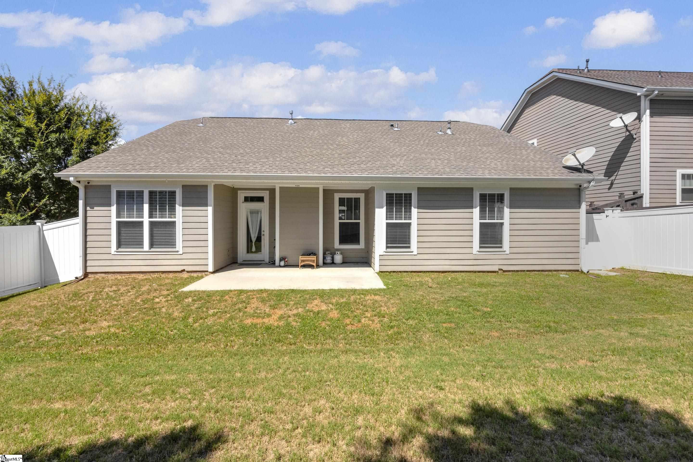 1005 Anglian Place Property Photo 3