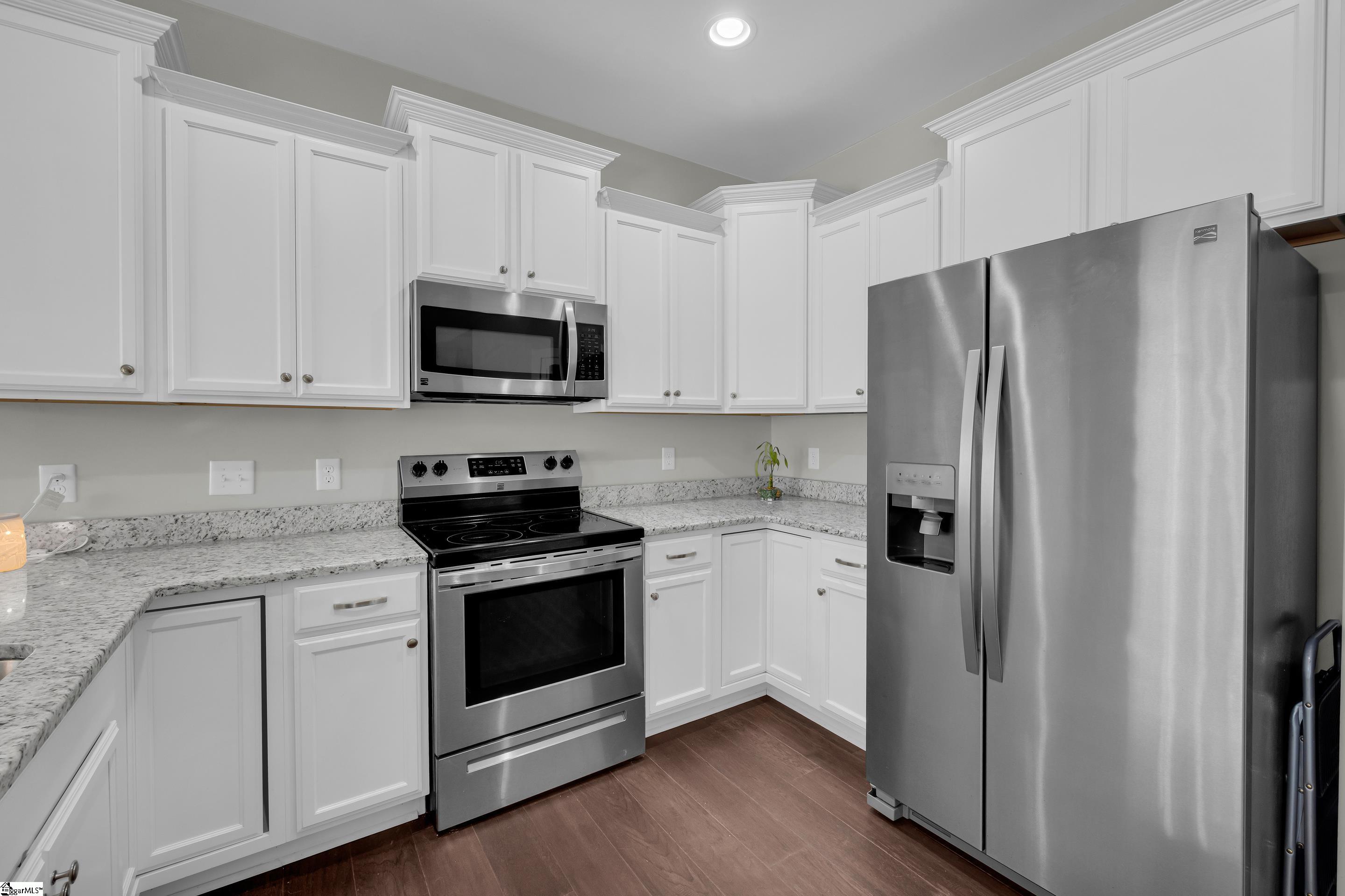 1005 Anglian Place Property Photo 9