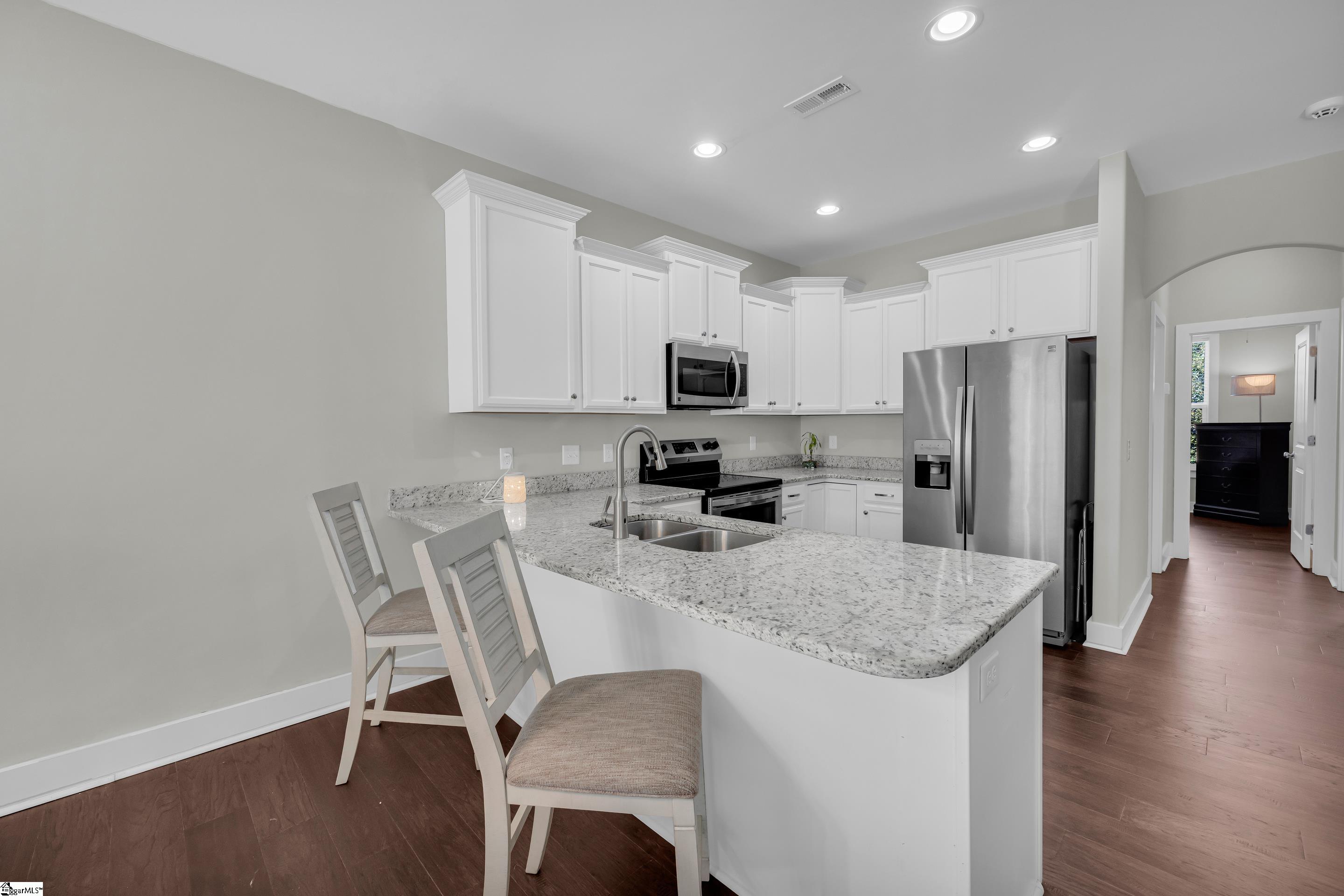 1005 Anglian Place Property Photo 10