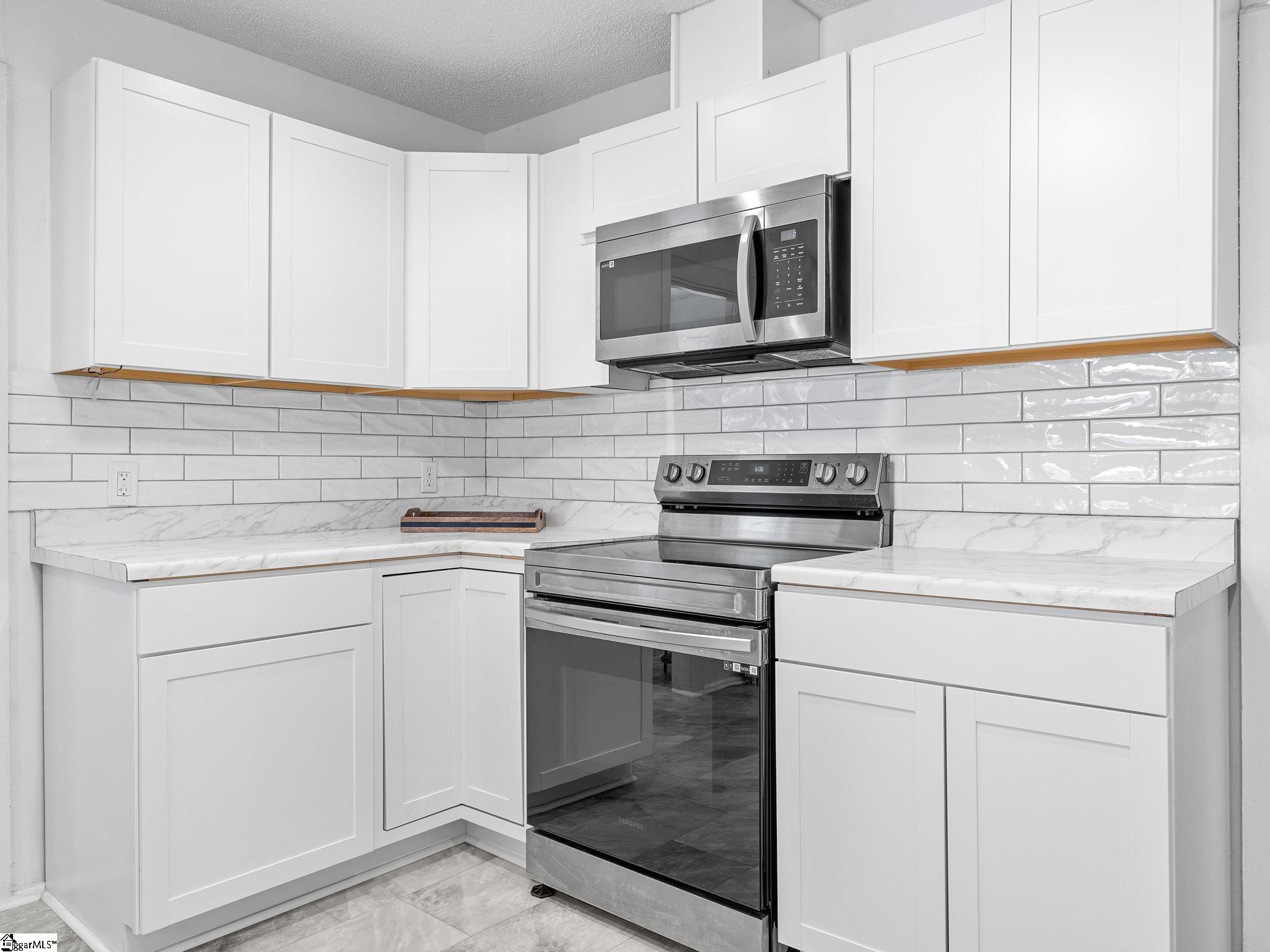 129 Spring Street Property Photo 10