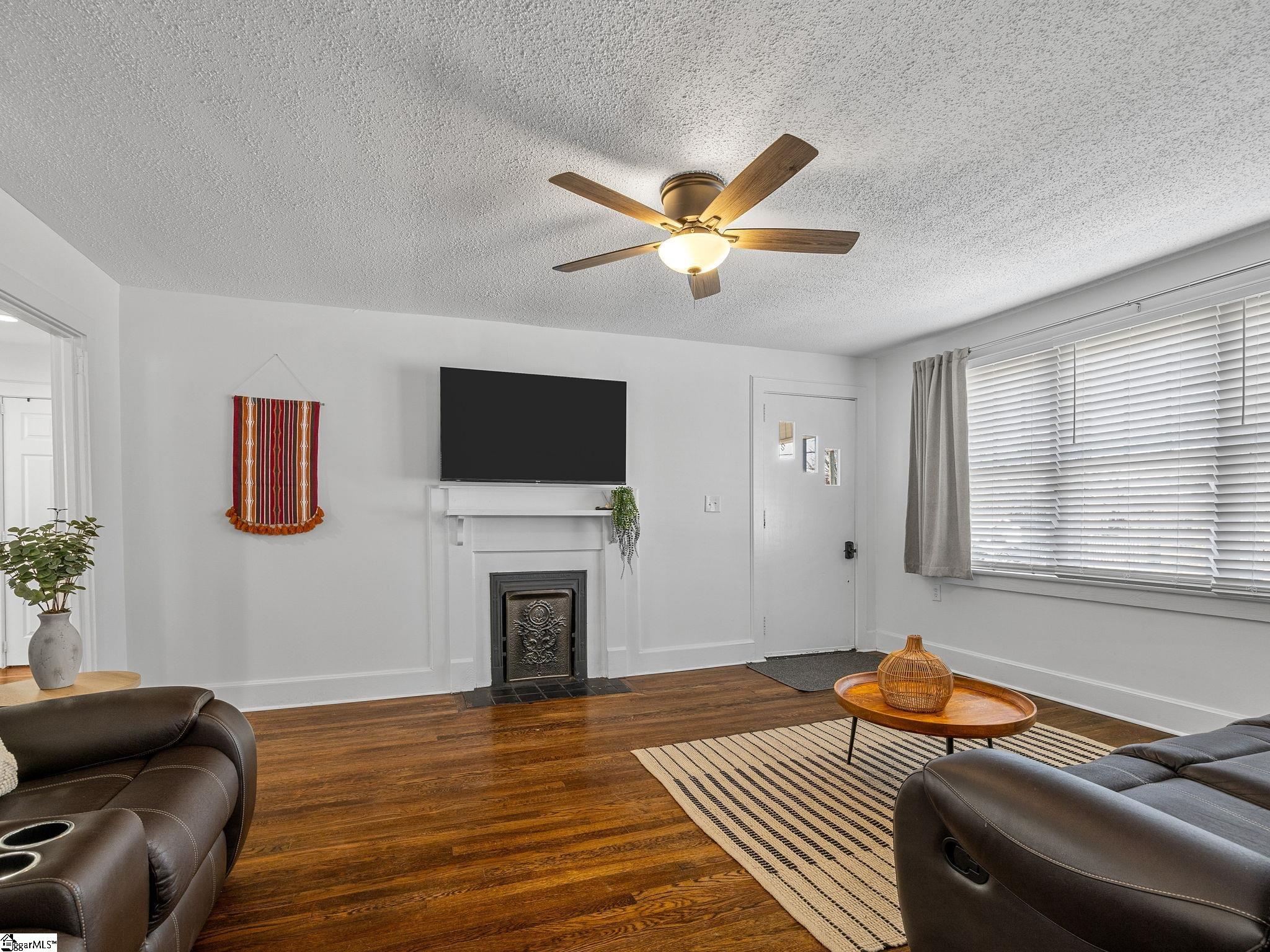 129 Spring Street Property Photo 13