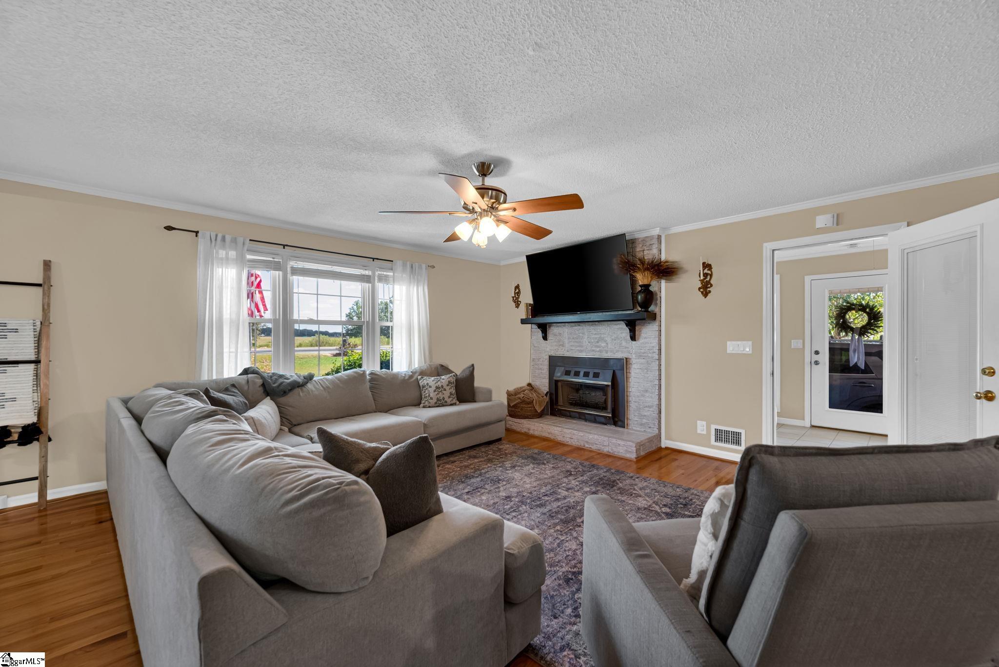 4503 Keowee Road Property Photo 7