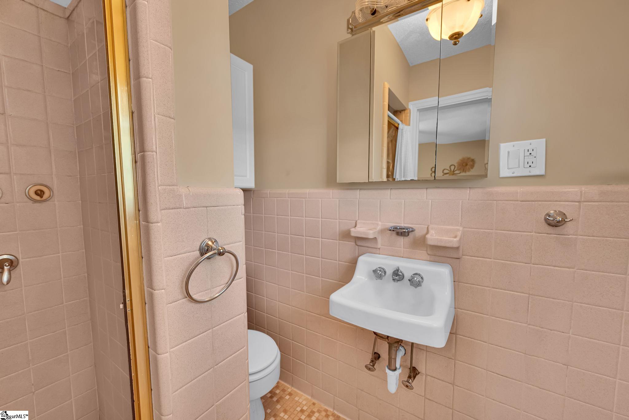 4503 Keowee Road Property Photo 17