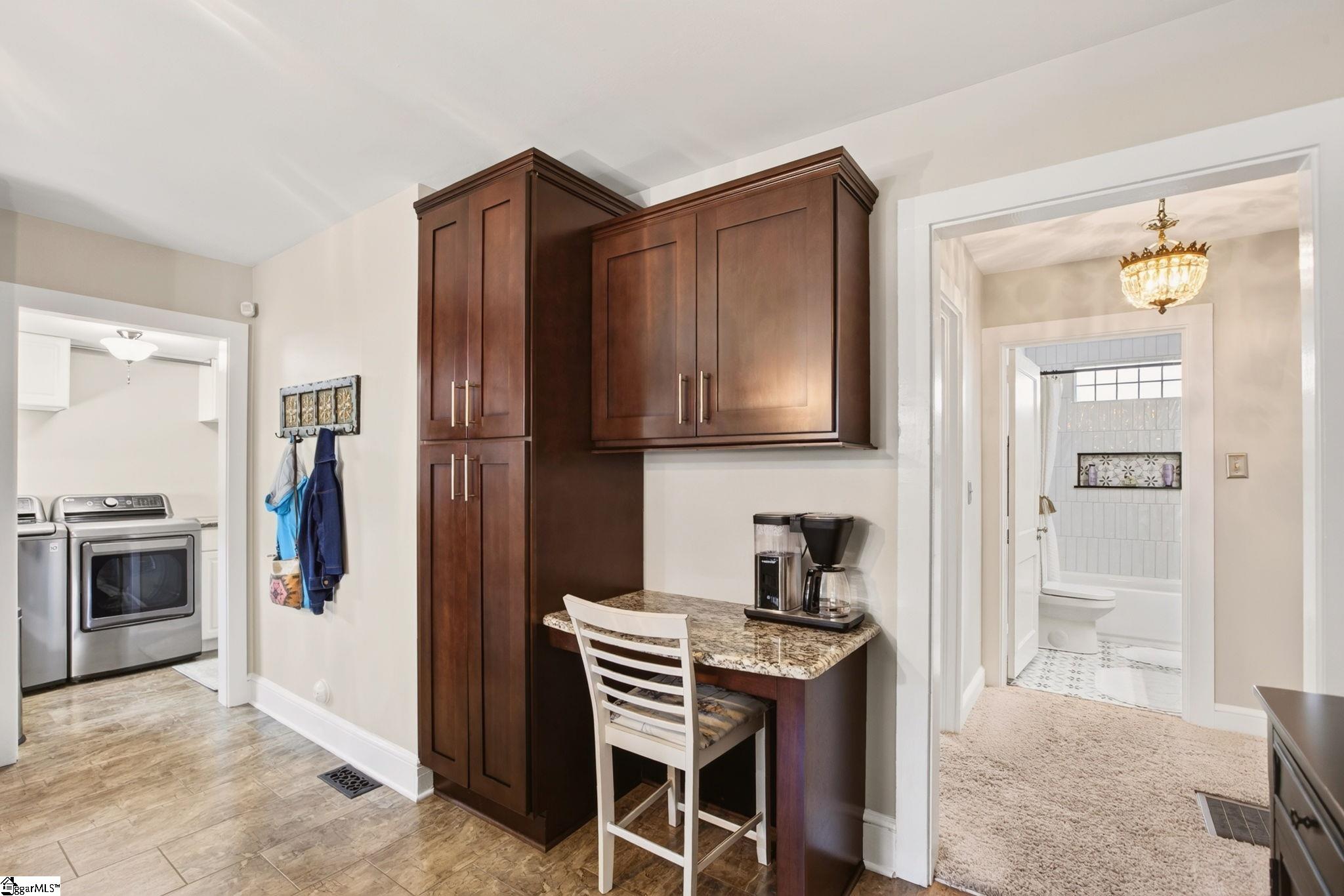 301 Carolina Avenue Property Photo 15