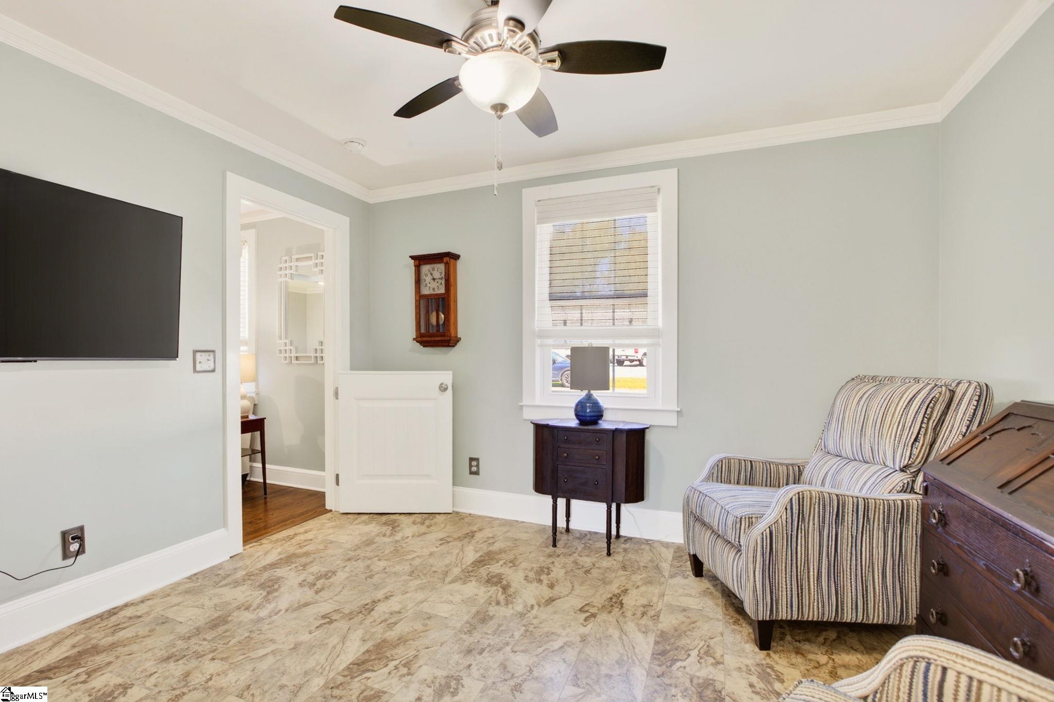 301 Carolina Avenue Property Photo 22