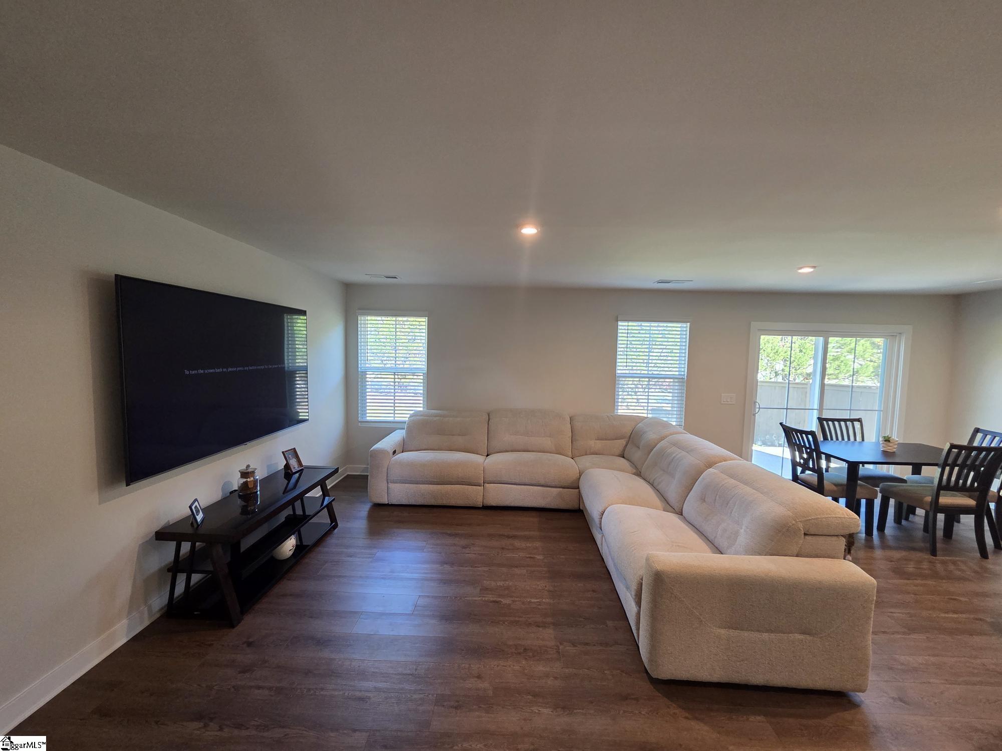 705 John Anderson Drive Property Photo 11