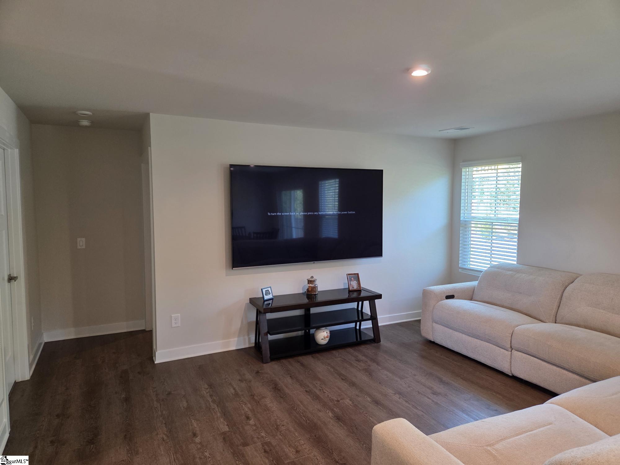 705 John Anderson Drive Property Photo 12