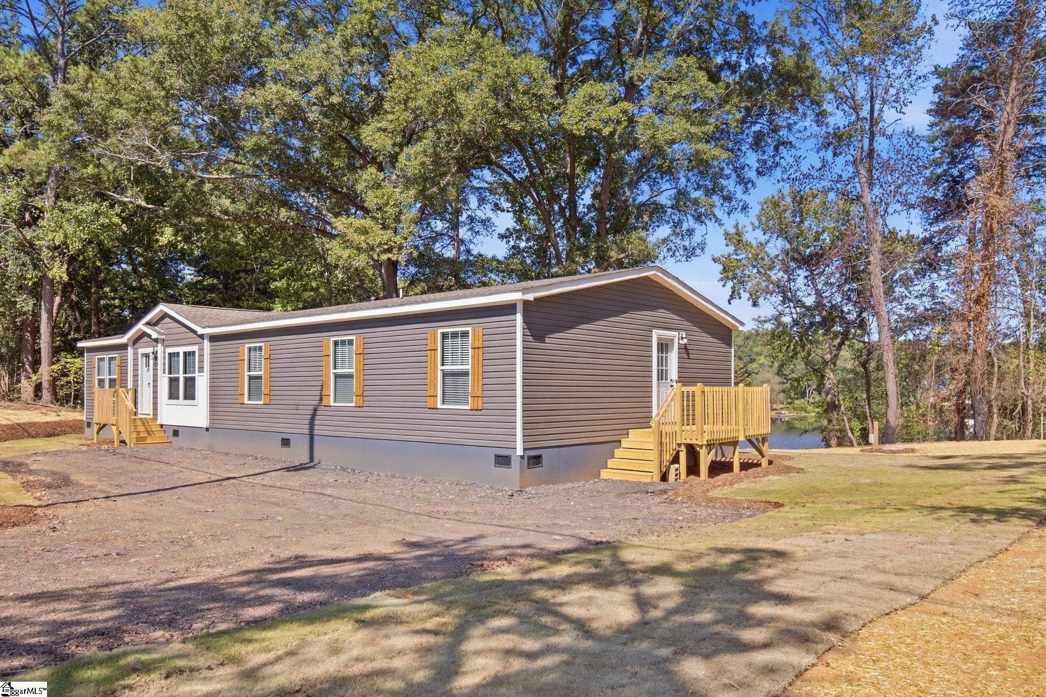 438 Berry Shoals Road Property Photo 1