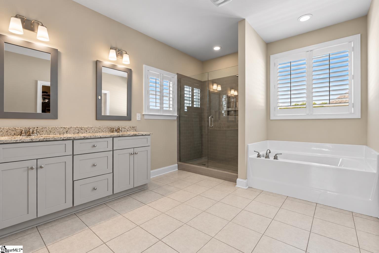 101 Carolina Drive Property Photo 23