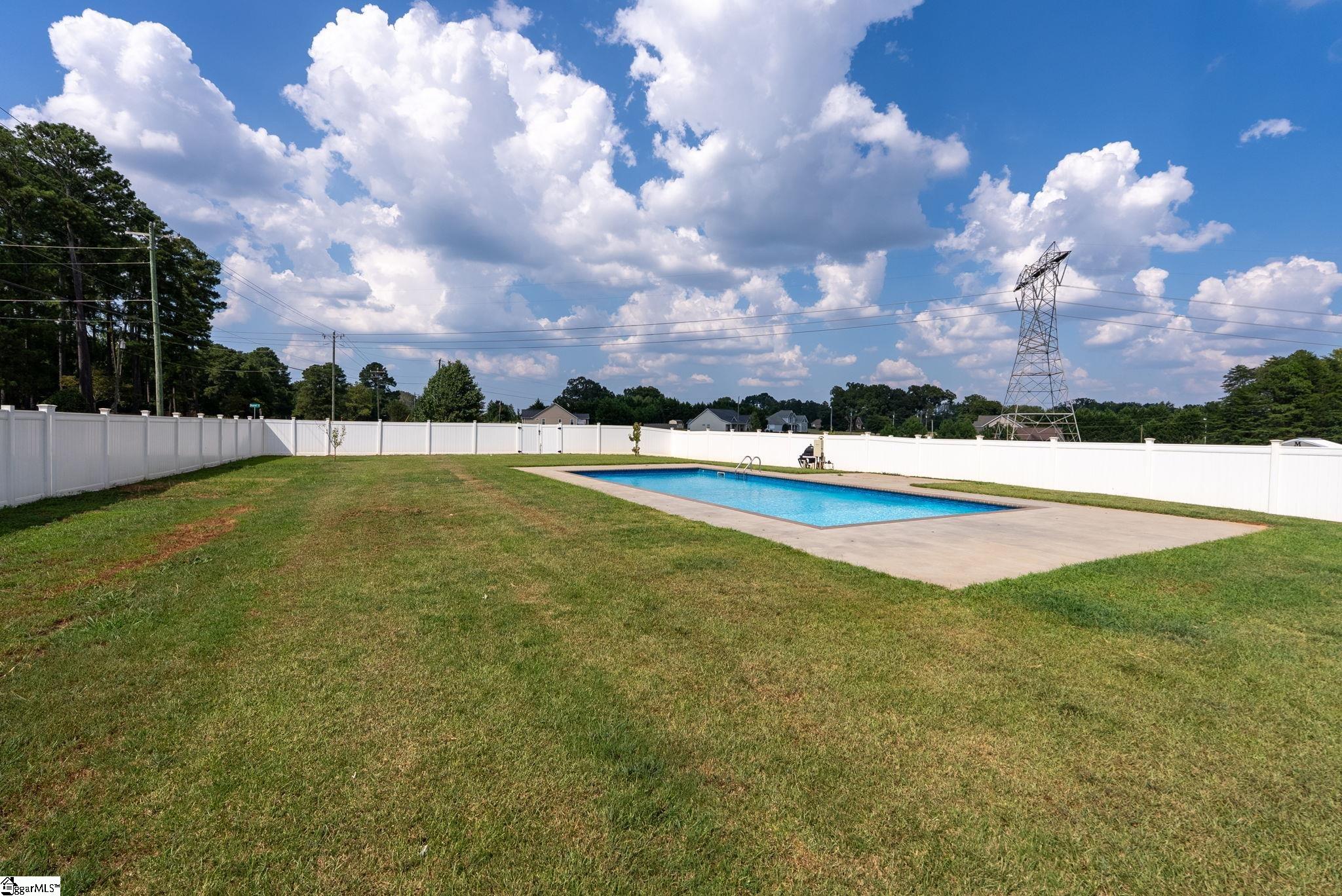 101 Carolina Drive Property Photo 32