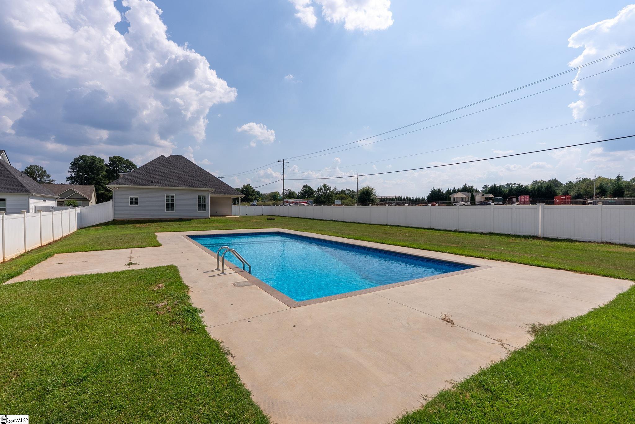 101 Carolina Drive Property Photo 33