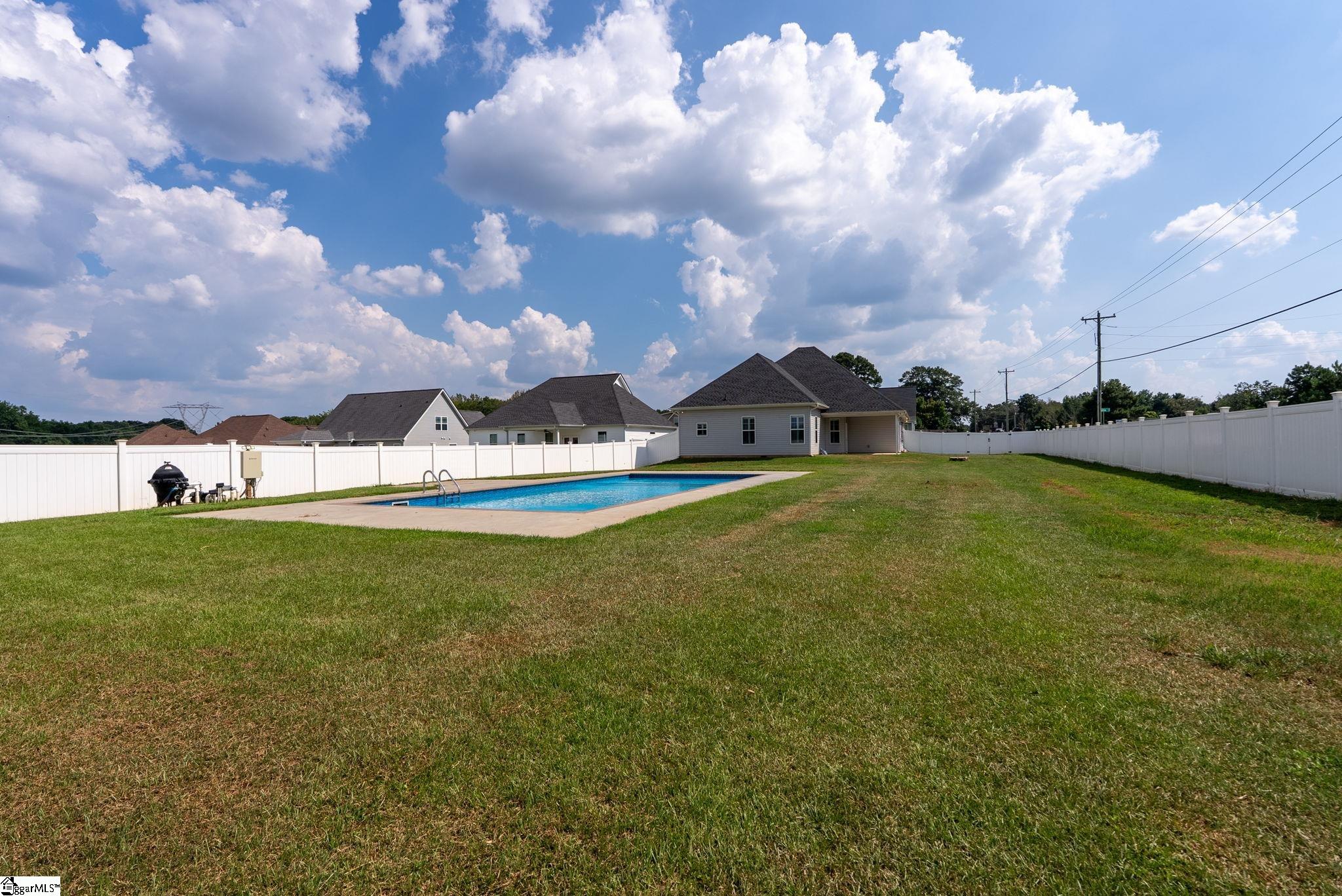 101 Carolina Drive Property Photo 34